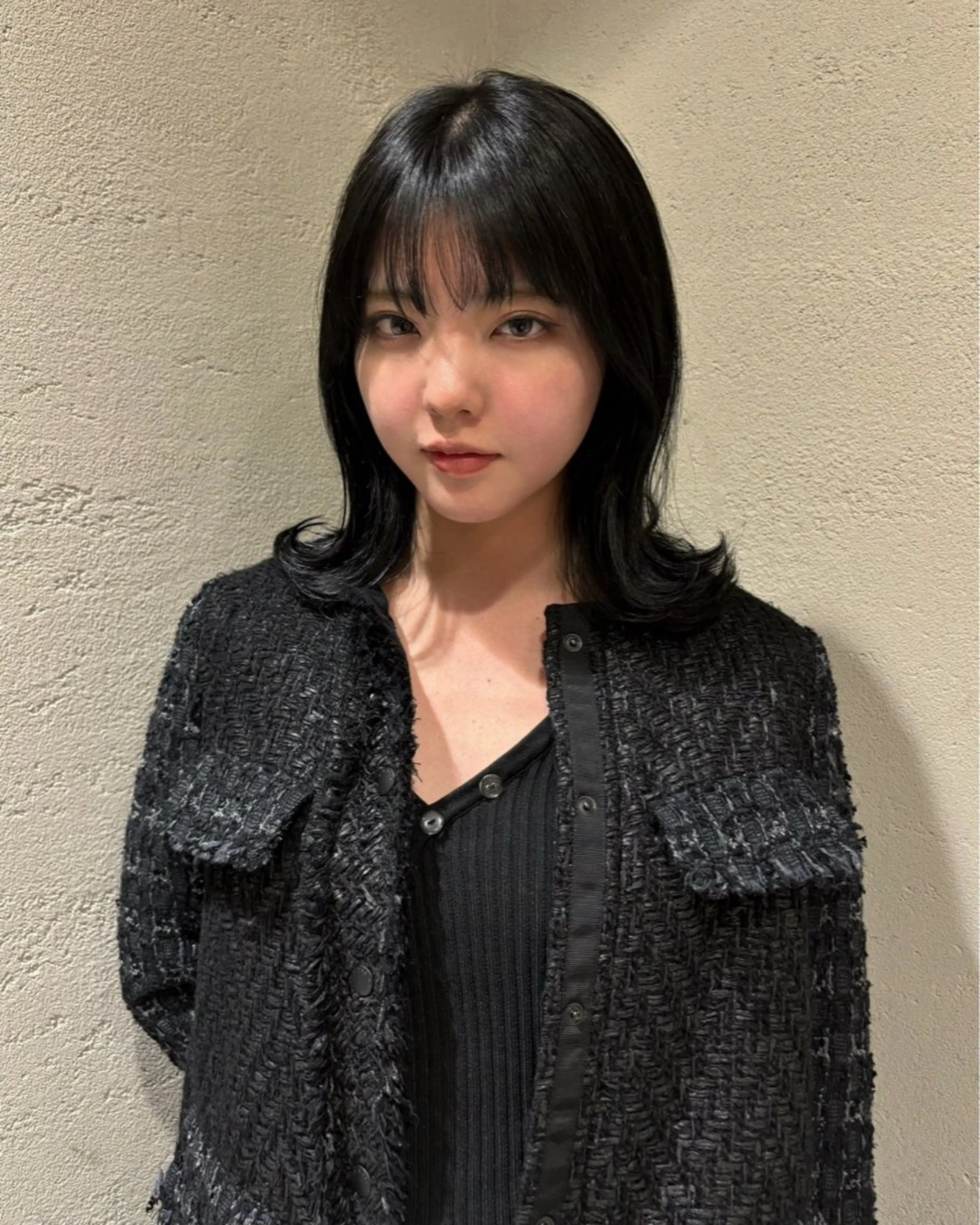 ミディアム カラー 透明感カラー くびれヘア レイヤーカット カット Konatsuメンズ /特殊ヘア/パーマのヘアスタイル