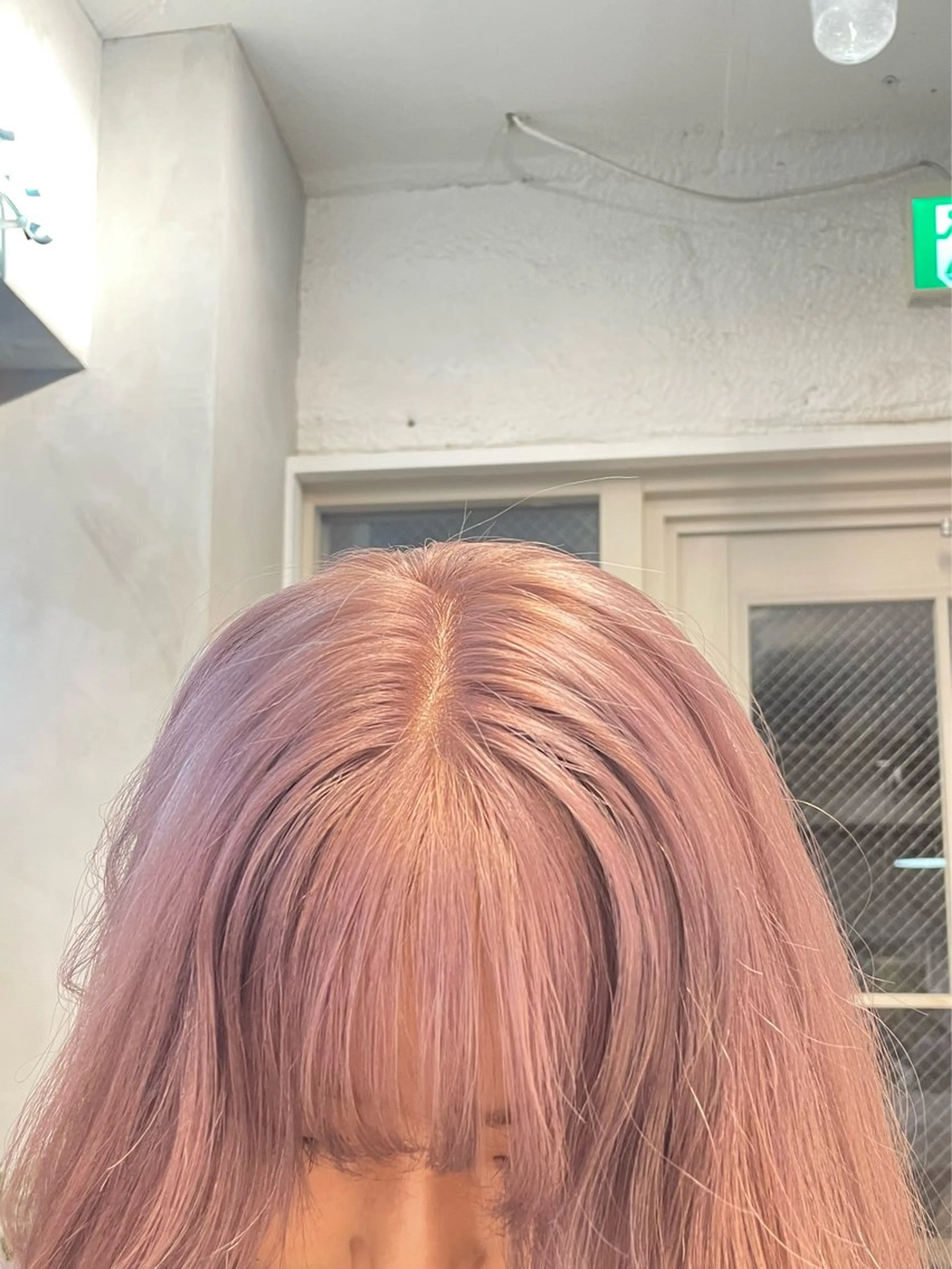 ミディアム カラー ミルクティー× グレージュMOMOのヘアスタイル