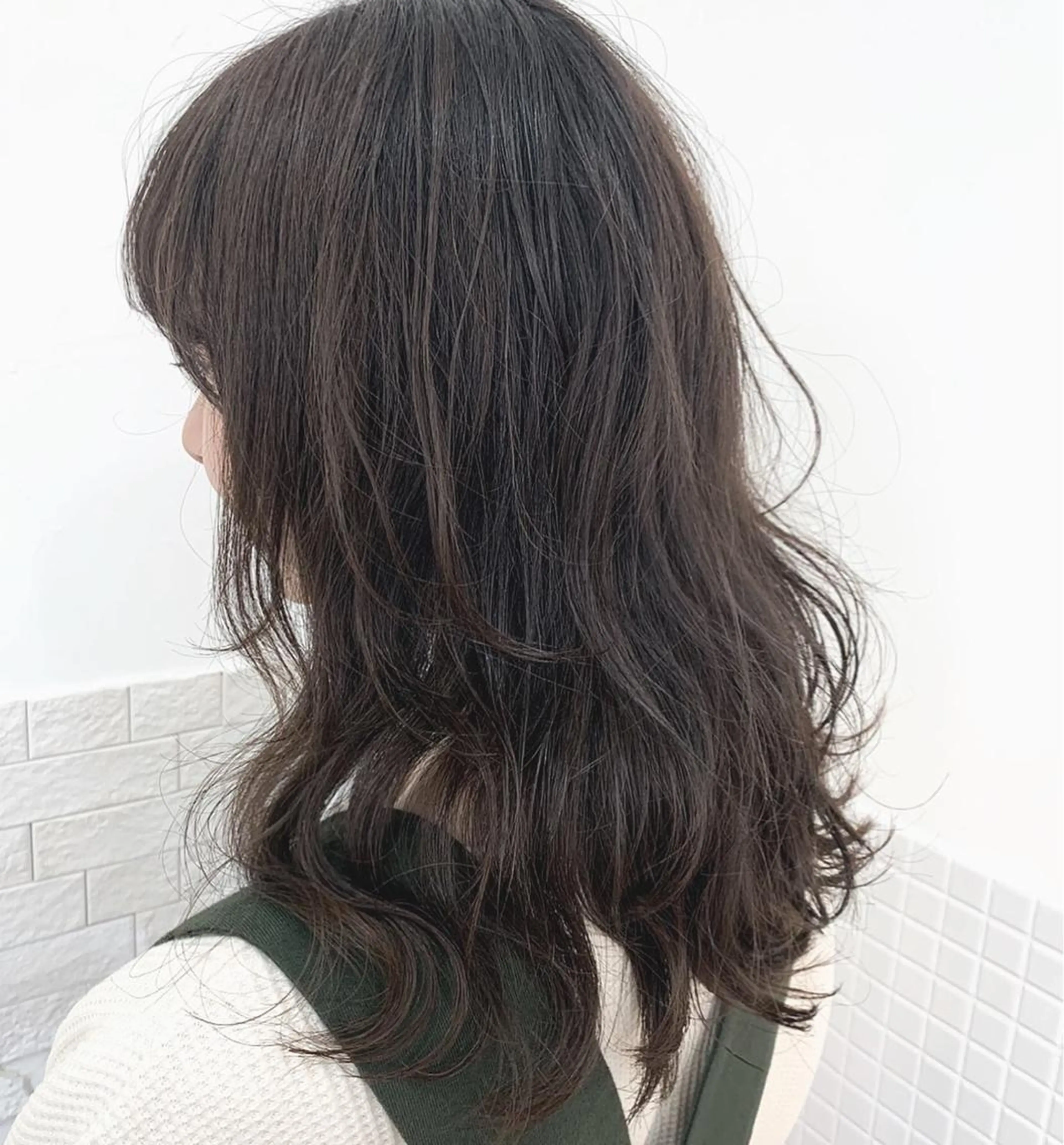 セミロング カラー グレージュ ayaka 大宮のヘアスタイル