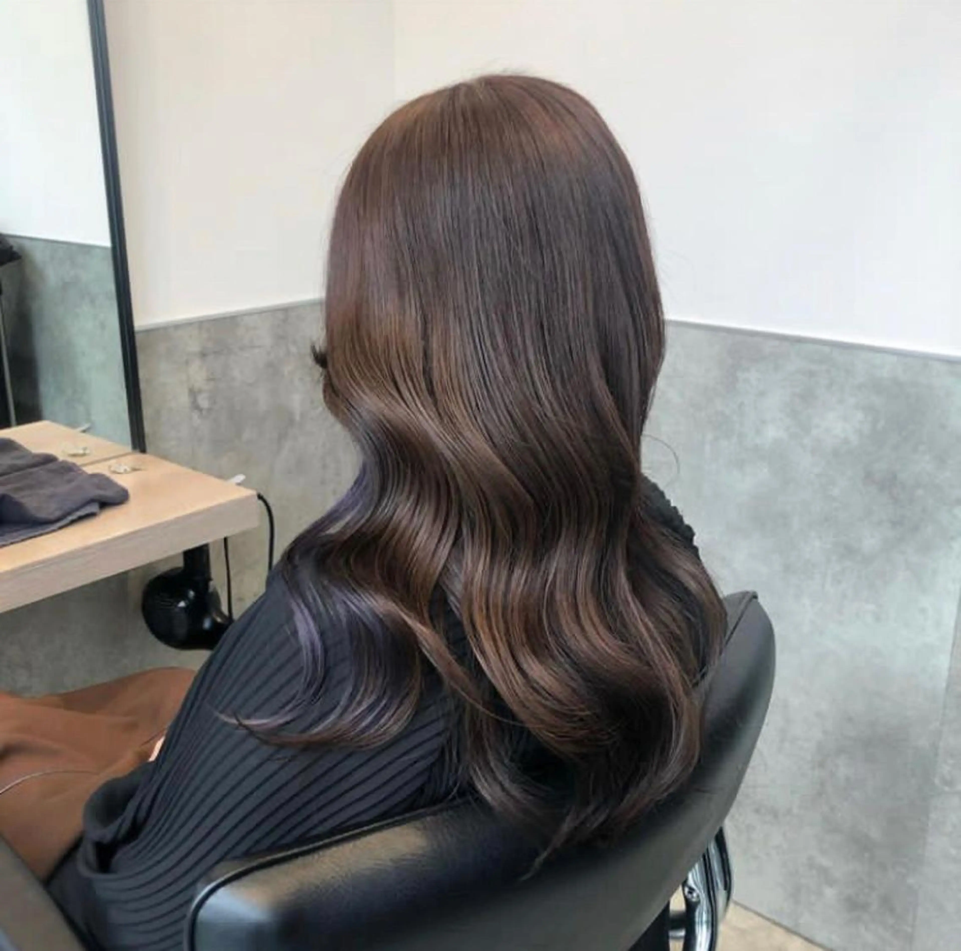 ロング カラー パーマ ヘアアレンジ メンズ キッズ メンズインナーカラー インナーカラー パープルカラー stylist 🎀 kanaのその他イメージ