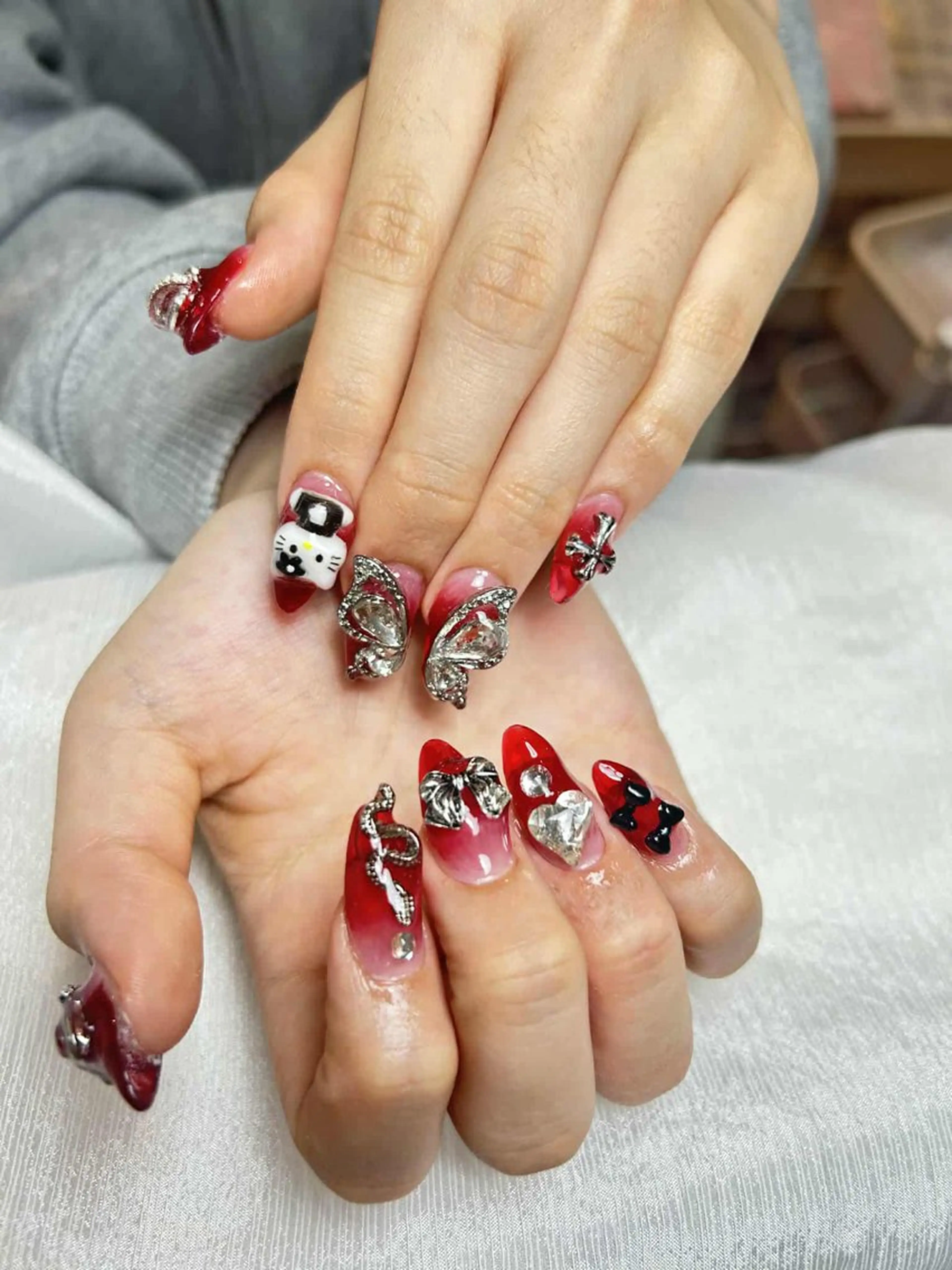 ネイル Queen Nail 柏店　クイーンネイルのネイルデザイン