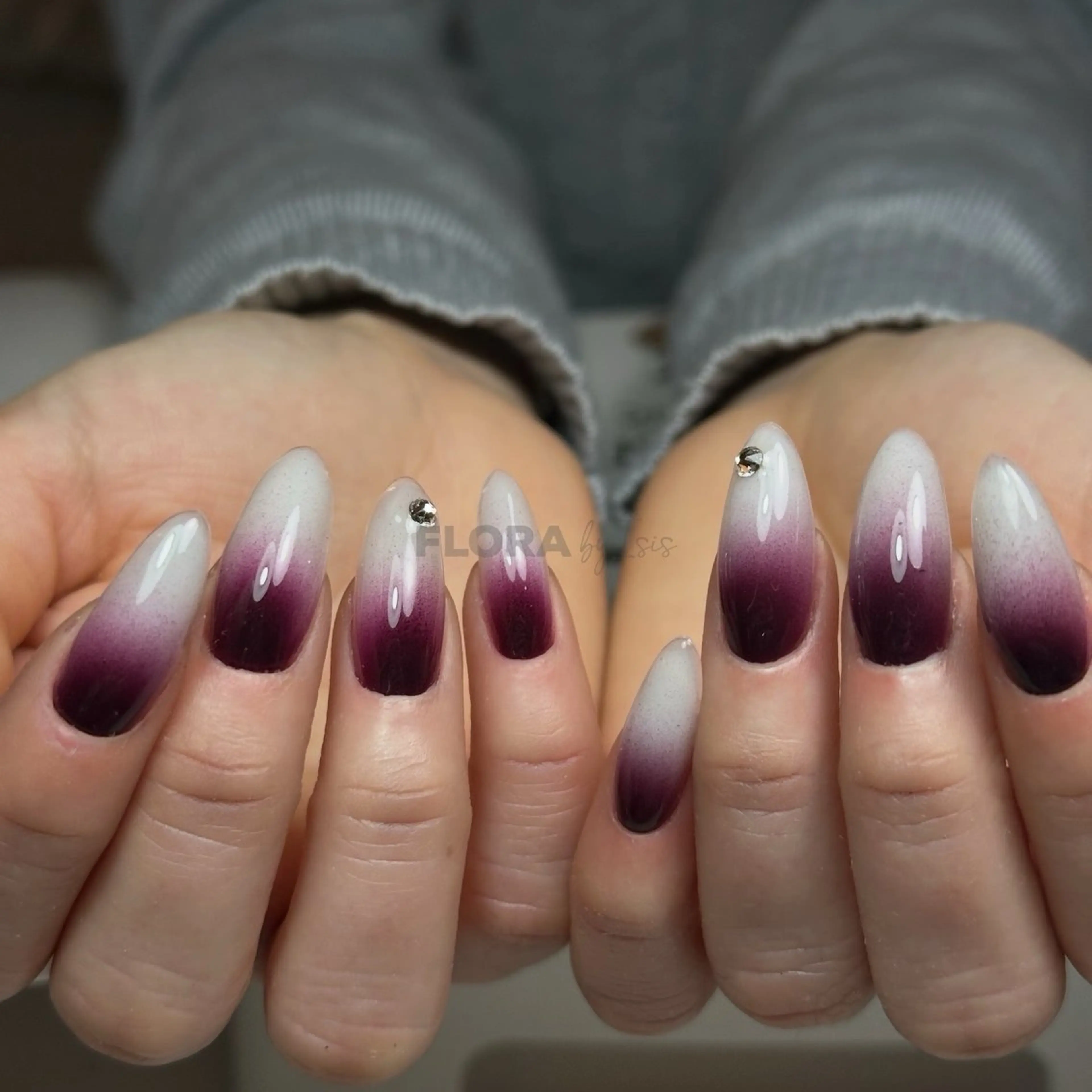 ネイル Isinha Nailsのネイルデザイン