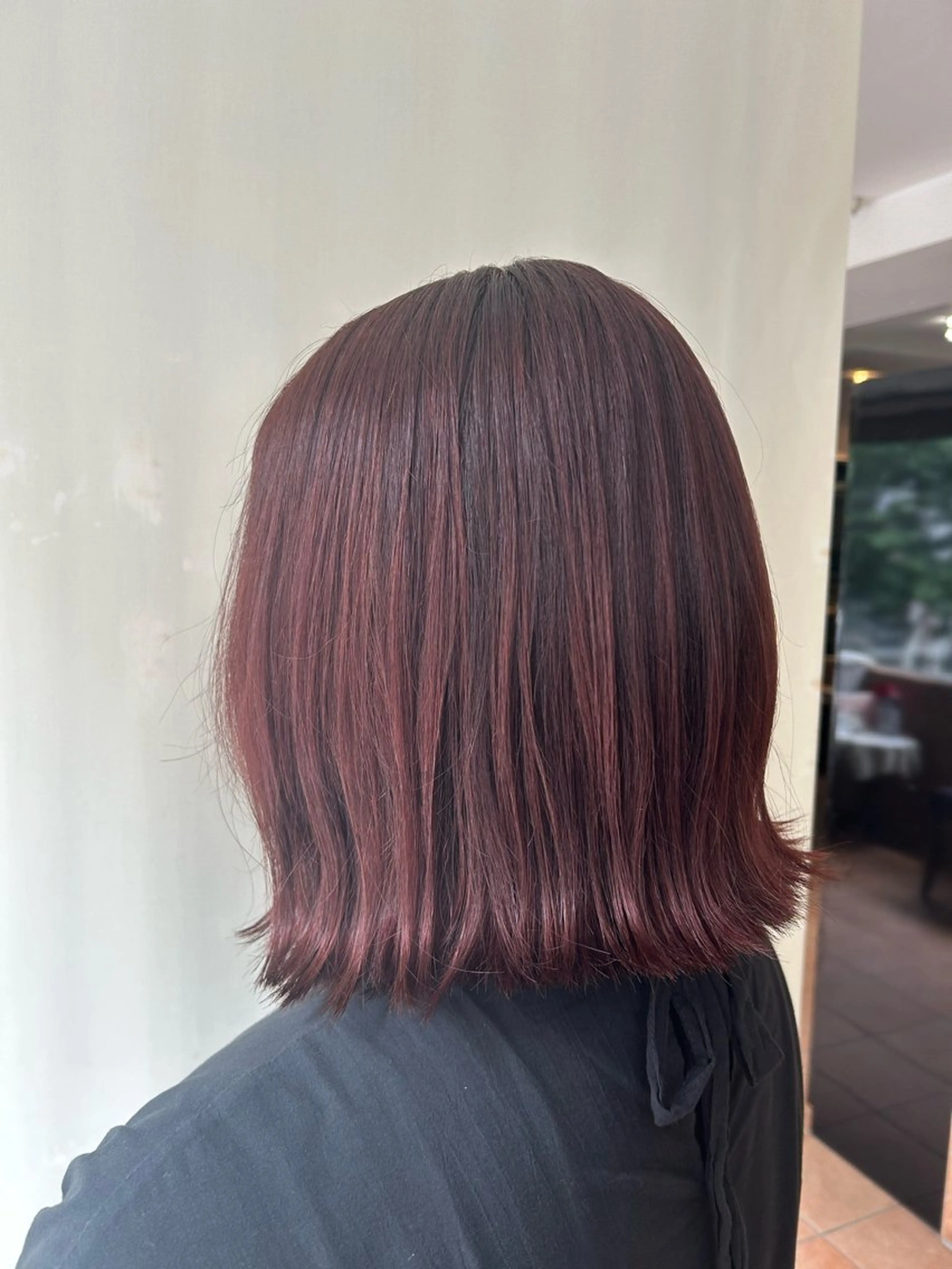 ミディアム 中野 結華のヘアスタイル