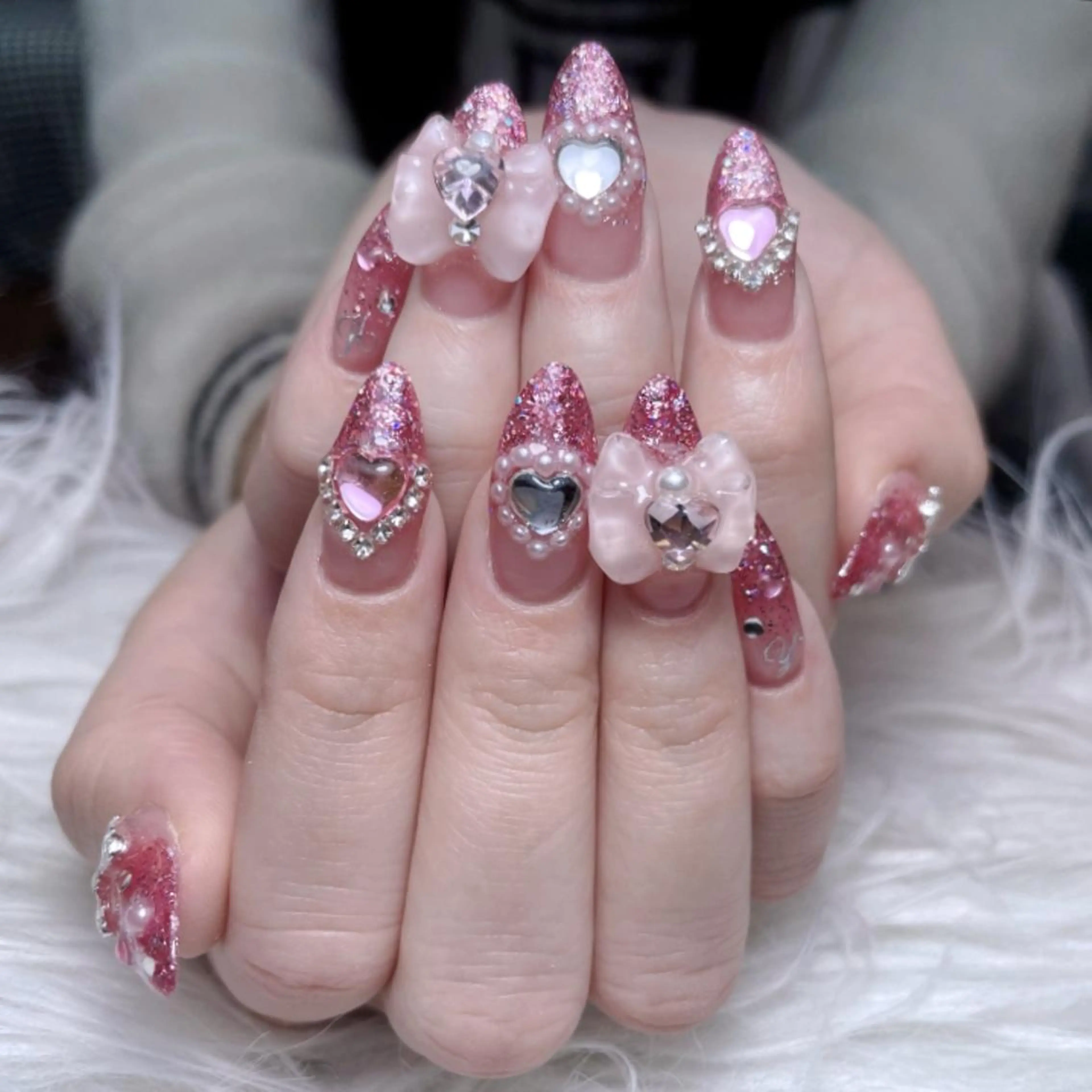 ネイル オーロラネイル フレンチネイル ハート 韓国ネイル ミラーネイル NailPrincess所属・princess スカルプ専門店のネイルデザイン