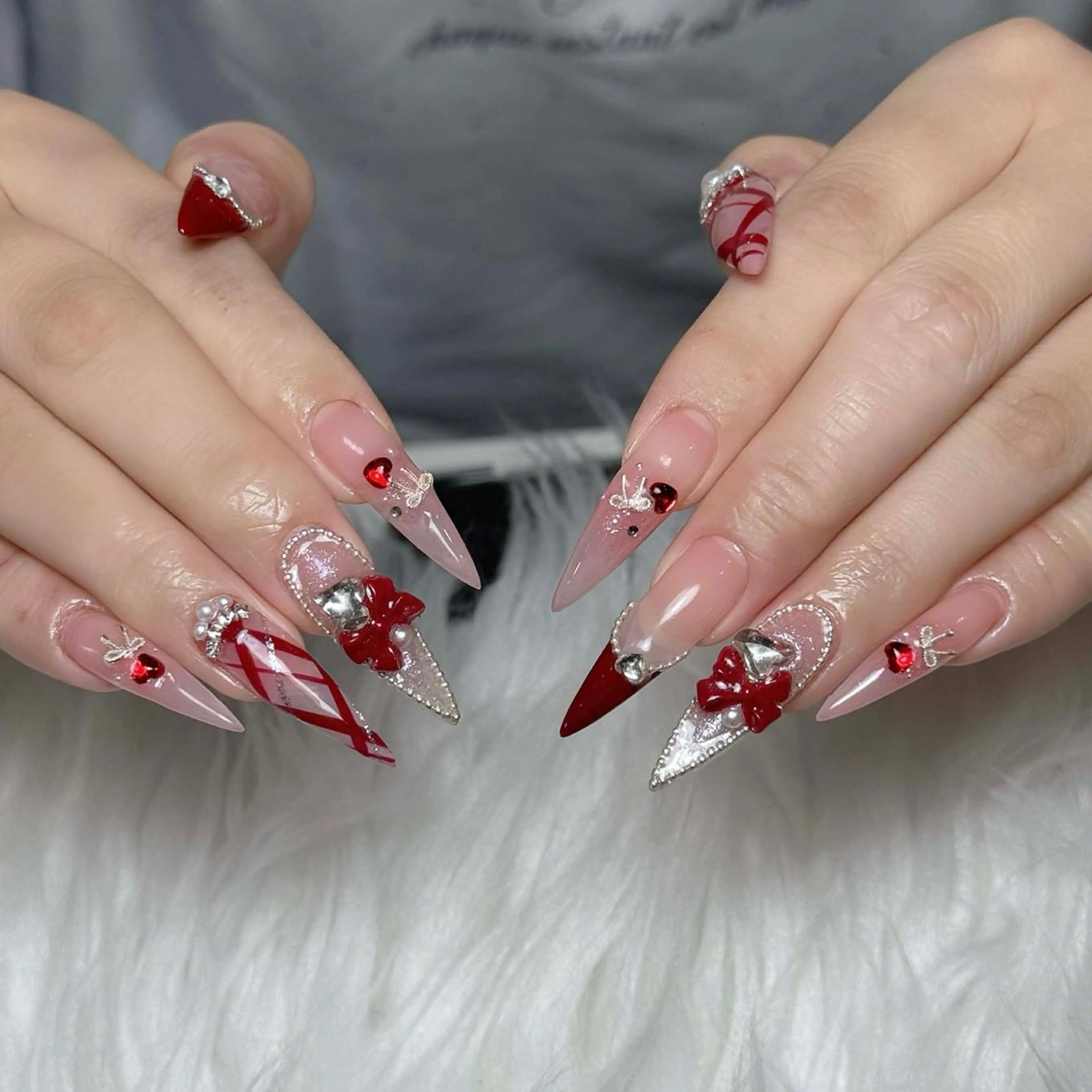 ネイル オーロラネイル ボルドー ブラウン 氷ネイル・うるうるネイル キラキラネイル Julli NailStudioのネイルデザイン