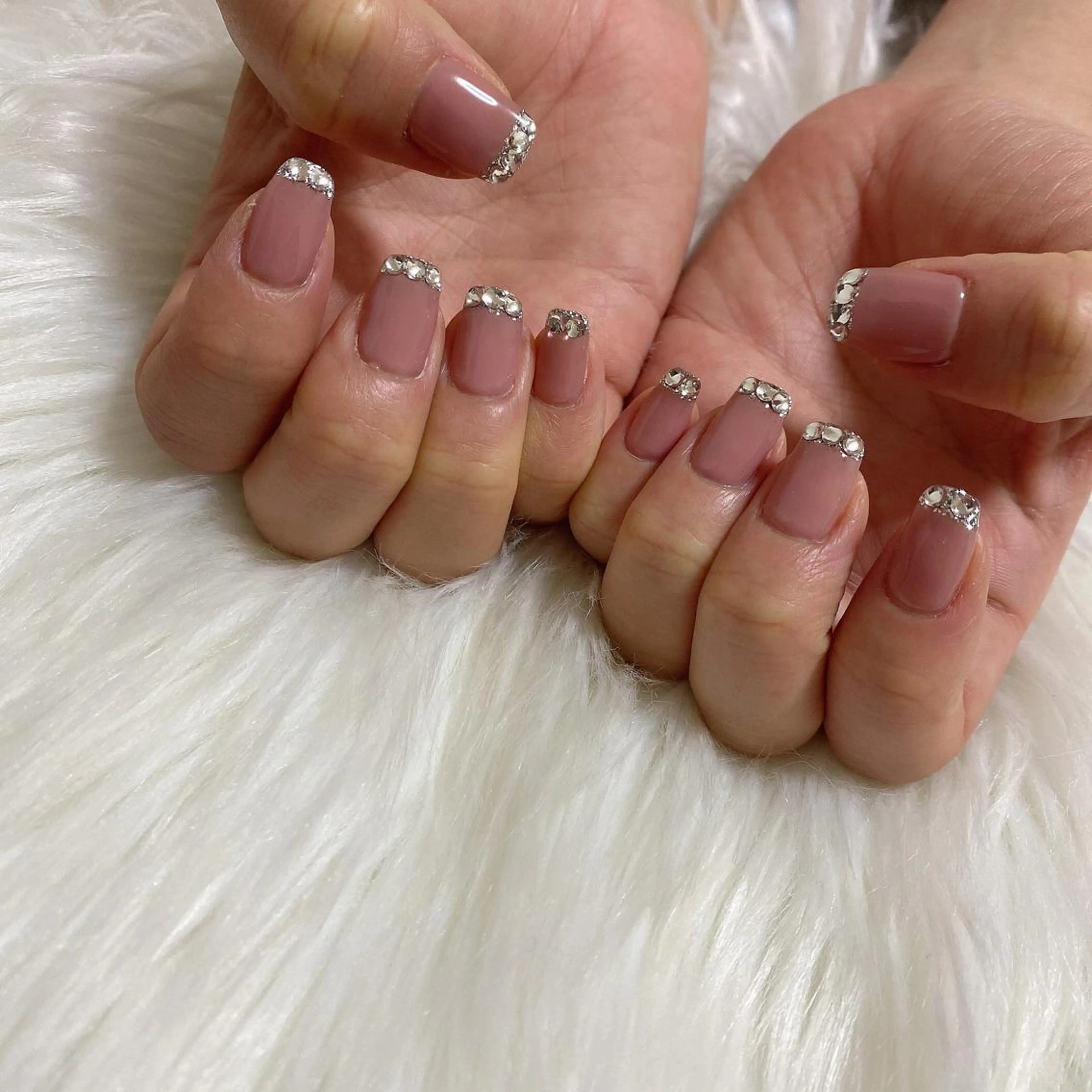 ネイル ハンドネイル 西岡 杏のネイルデザイン