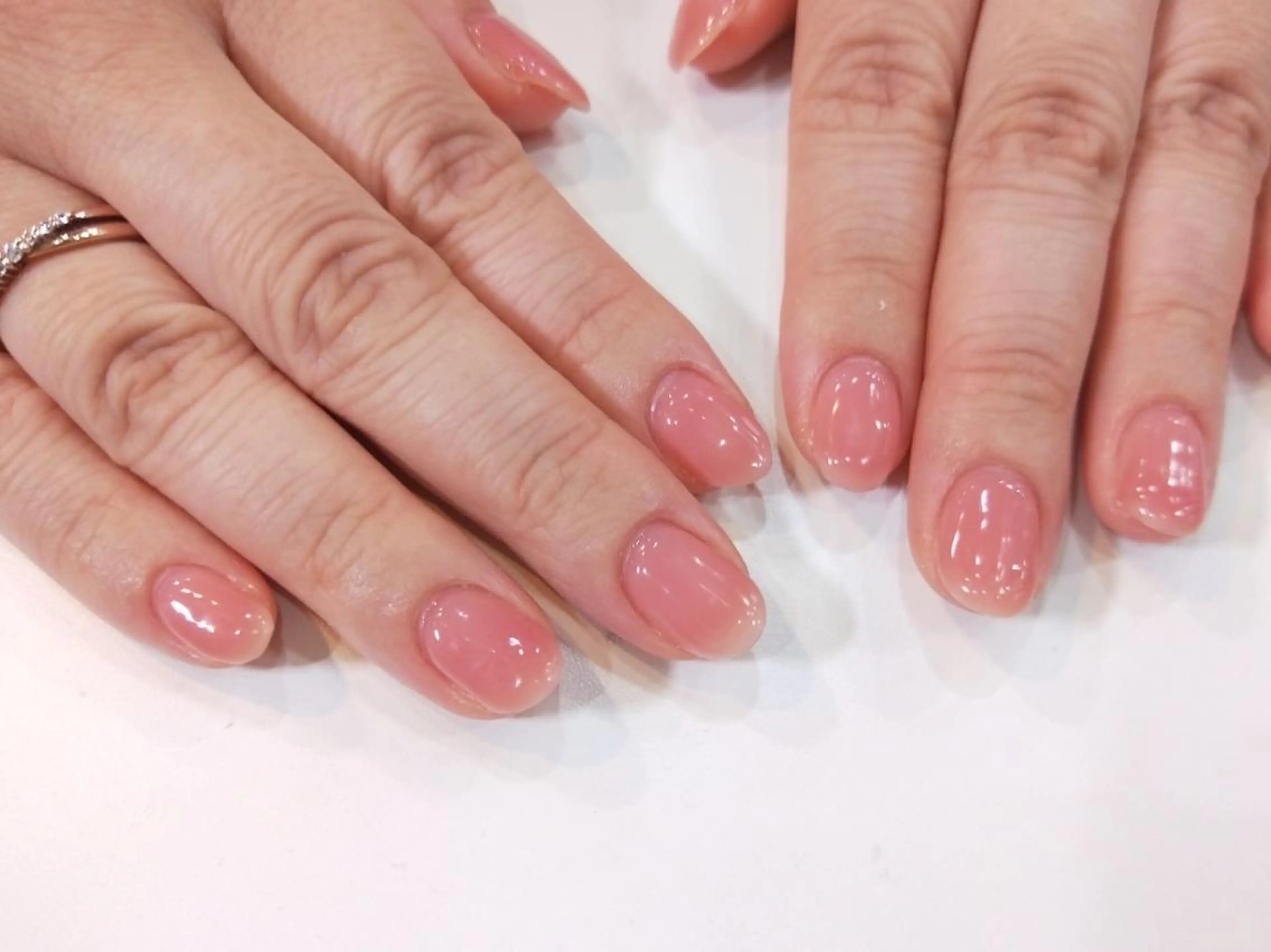 ネイル ハンドネイル ハンドケア はばすみれ🎀ﾈｲﾙ 光ﾌｪｲｼｬﾙ ﾍｱのネイルデザイン