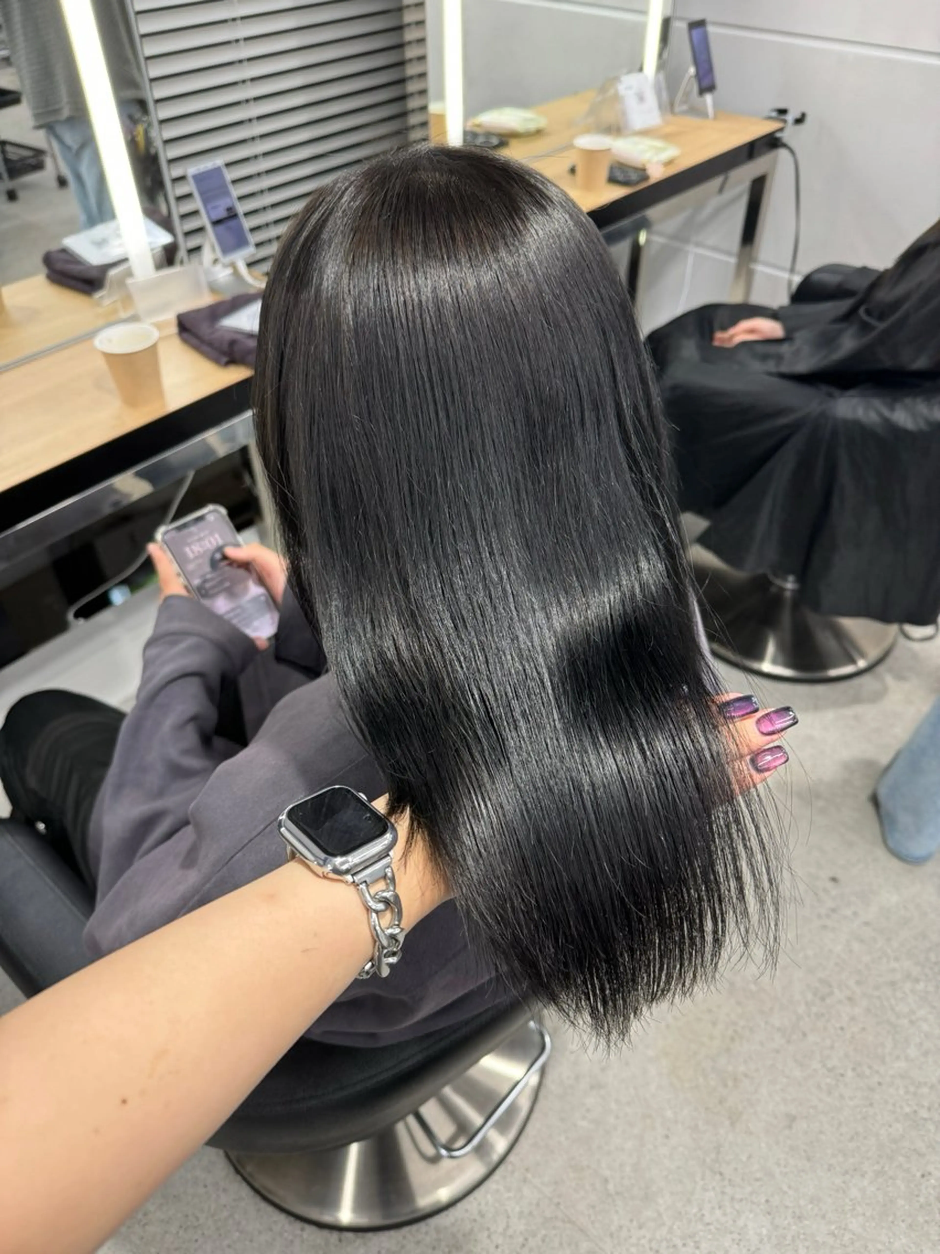 ロング カラー 暗髪🩶ラベンダー/ ブルー/ユウナ🤍のヘアスタイル