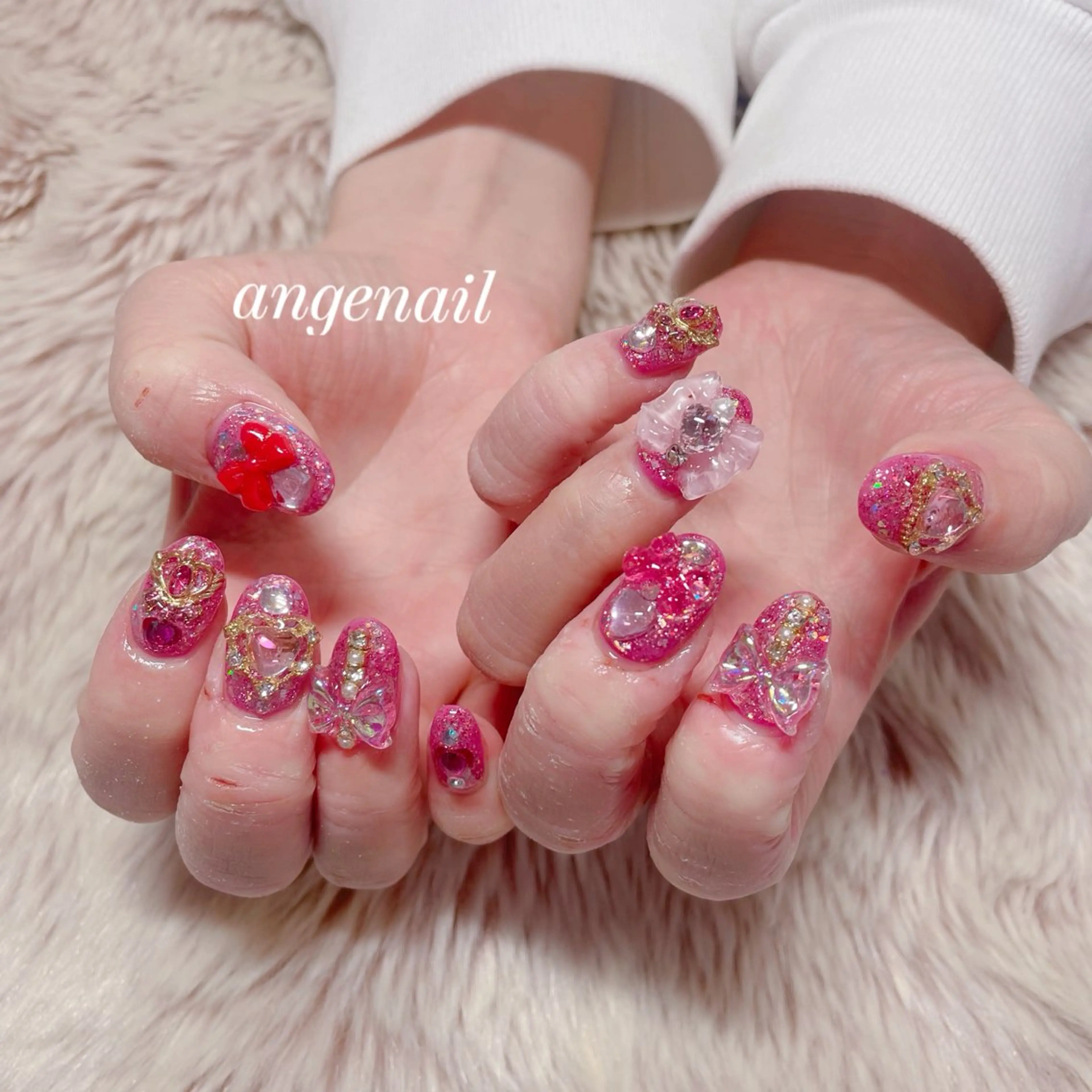 ネイル ハンドネイル オーナーネイリスト MAKIのネイルデザイン