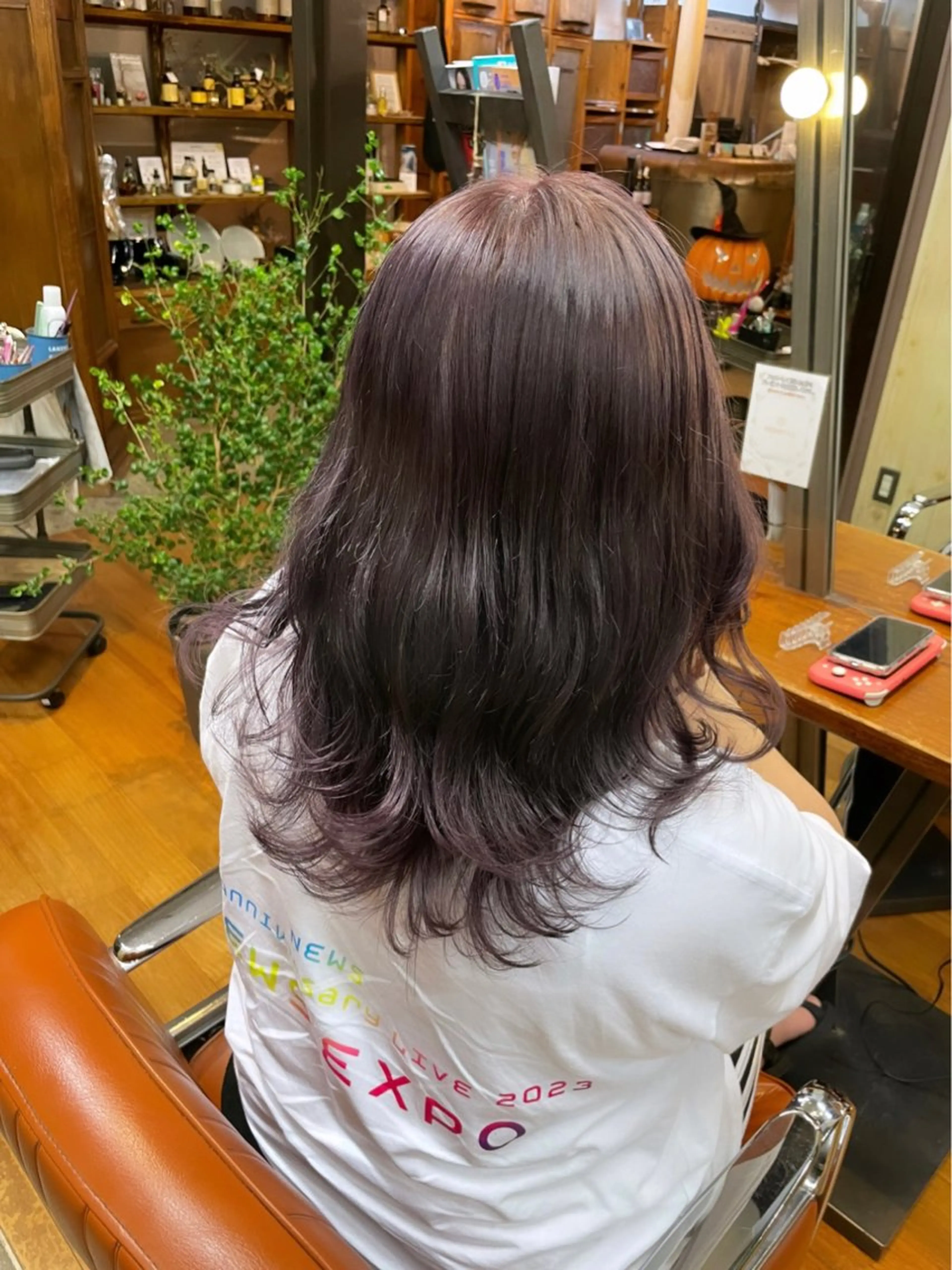 セミロング カラー ブリーチ ピンクカラー ピンクパープル パープルカラー ayaka |トレンドヘアのヘアスタイル
