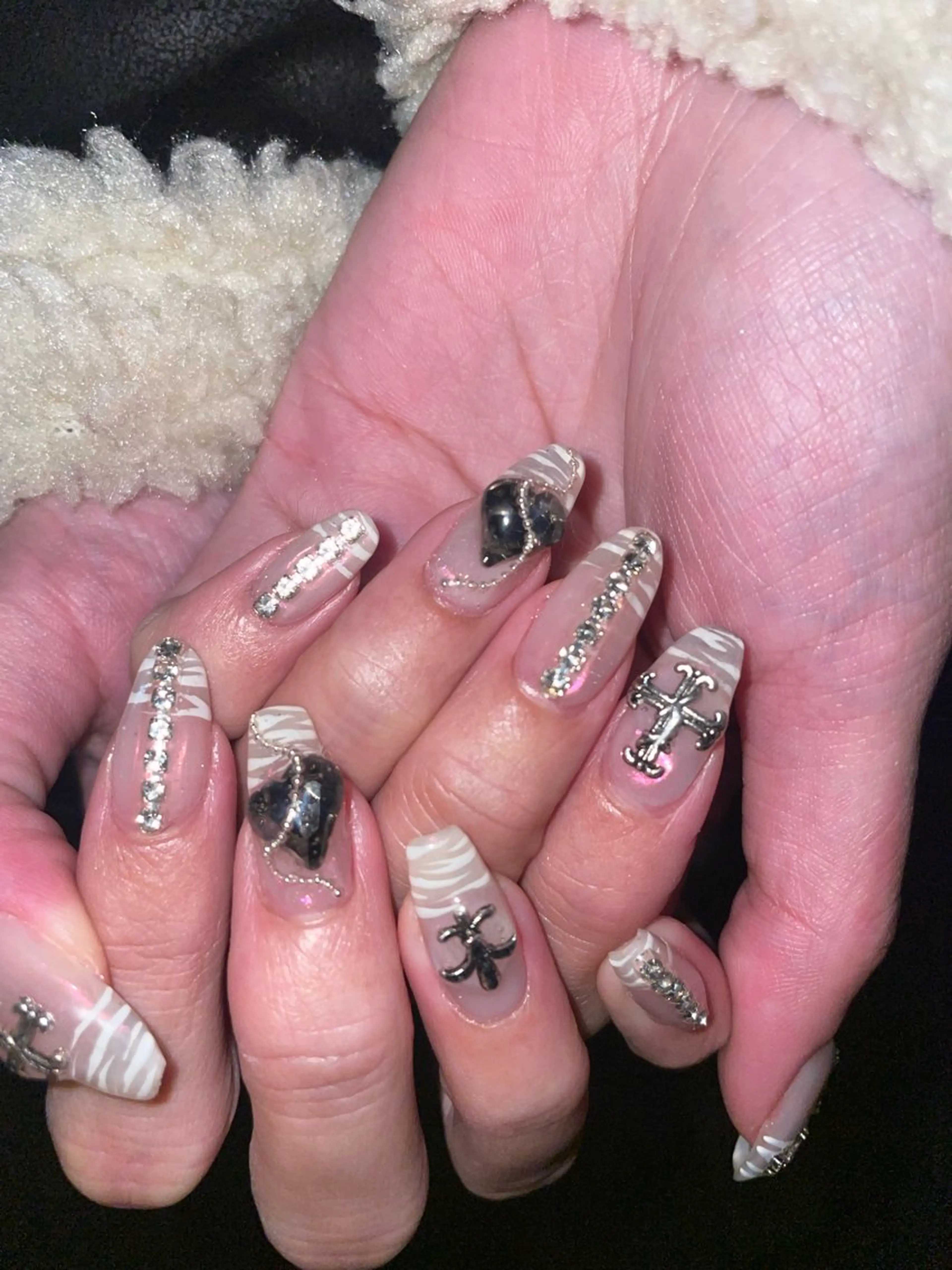 ミディアム 尾張 玖羽のネイルデザイン