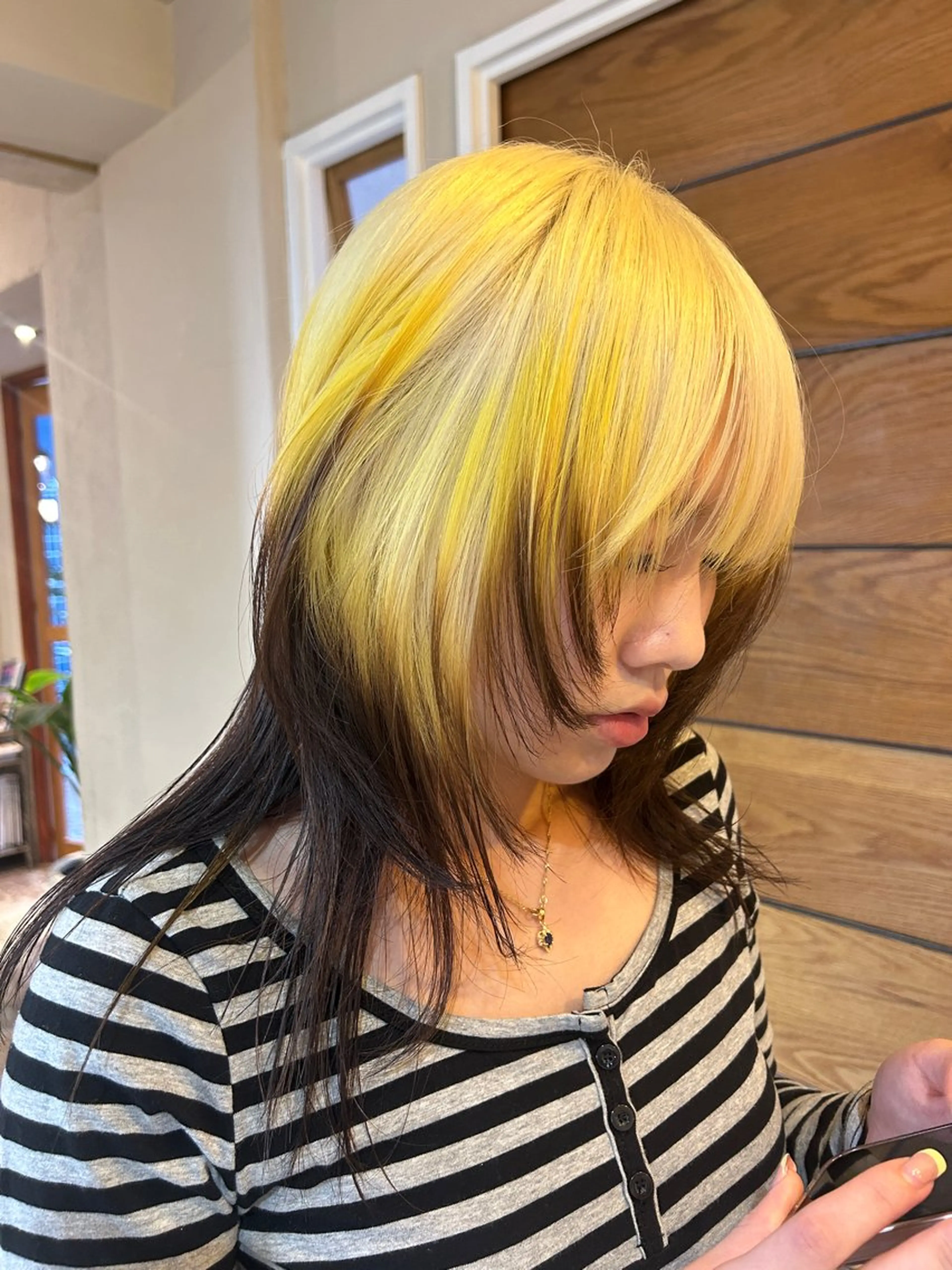 セミロング 似合わせカット ハイトーン特化/和音 【デザインカラー】のヘアスタイル
