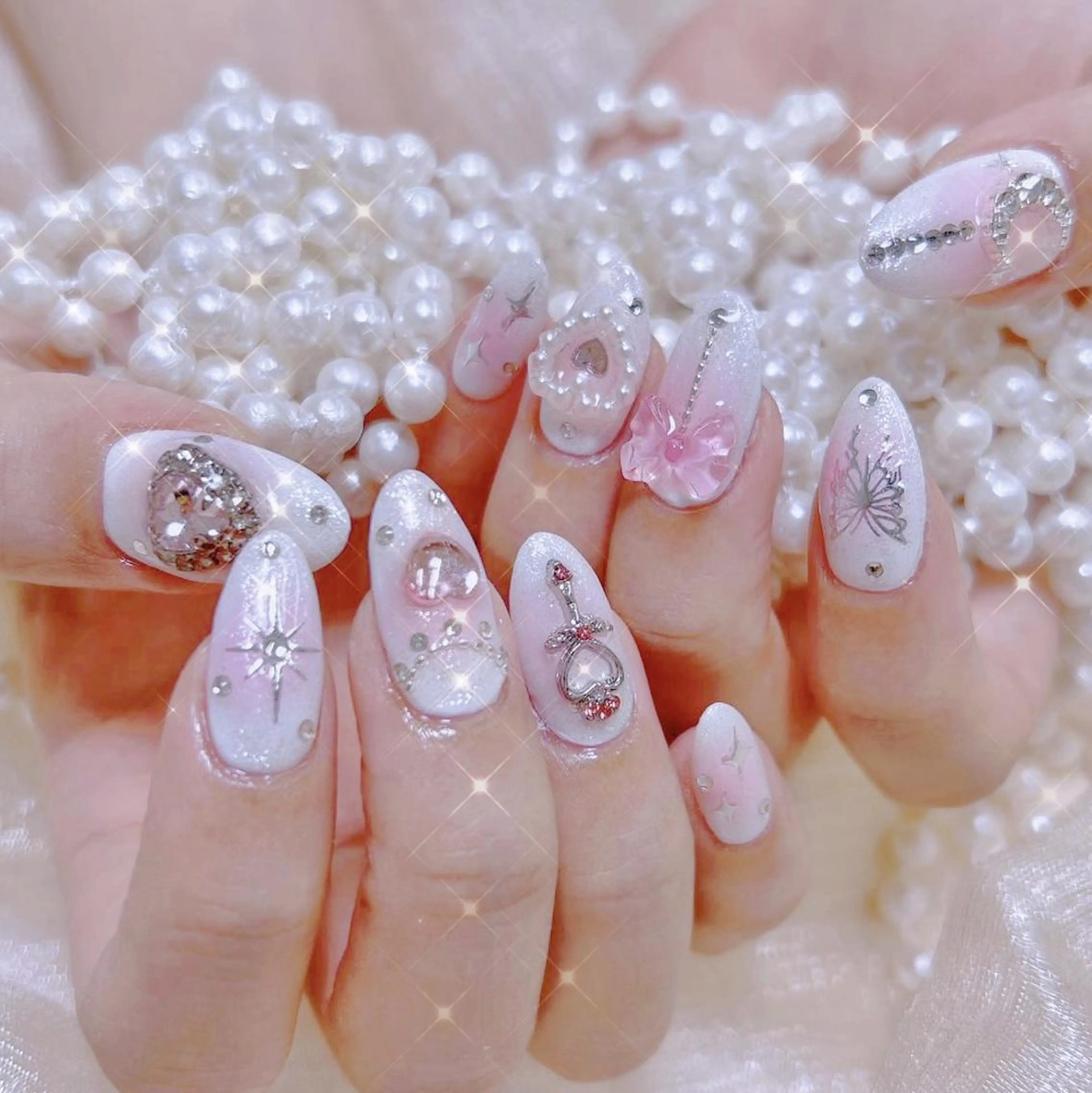 ネイル 晴香 ✨のネイルデザイン