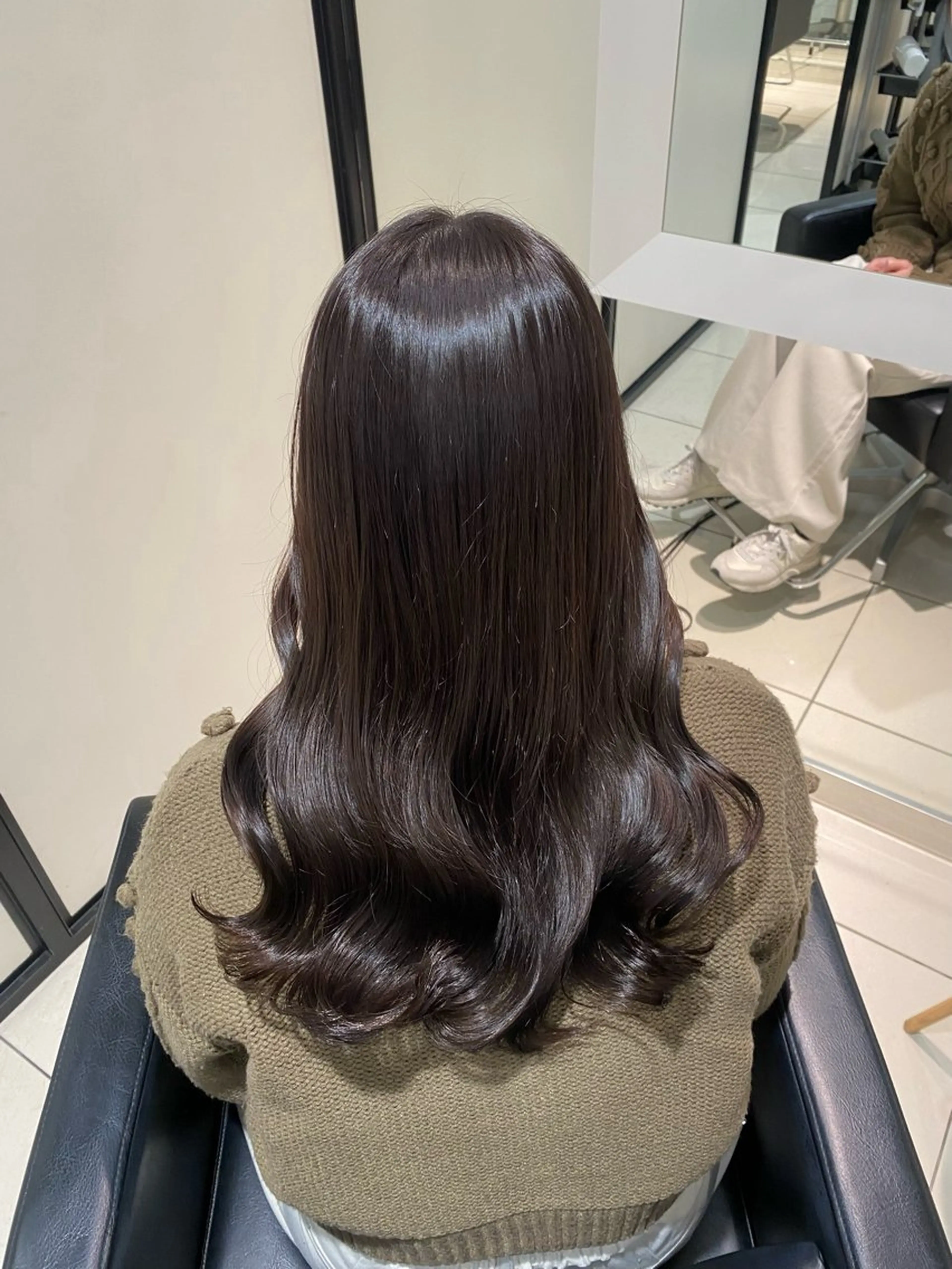 セミロング カラー グレージュ ラベンダーカラー ラベンダーグレージュ ラベンダーグレー カット ヘアカラー トリートメント グレージュ/レイヤー /韓国ヘア/RISAのヘアスタイル
