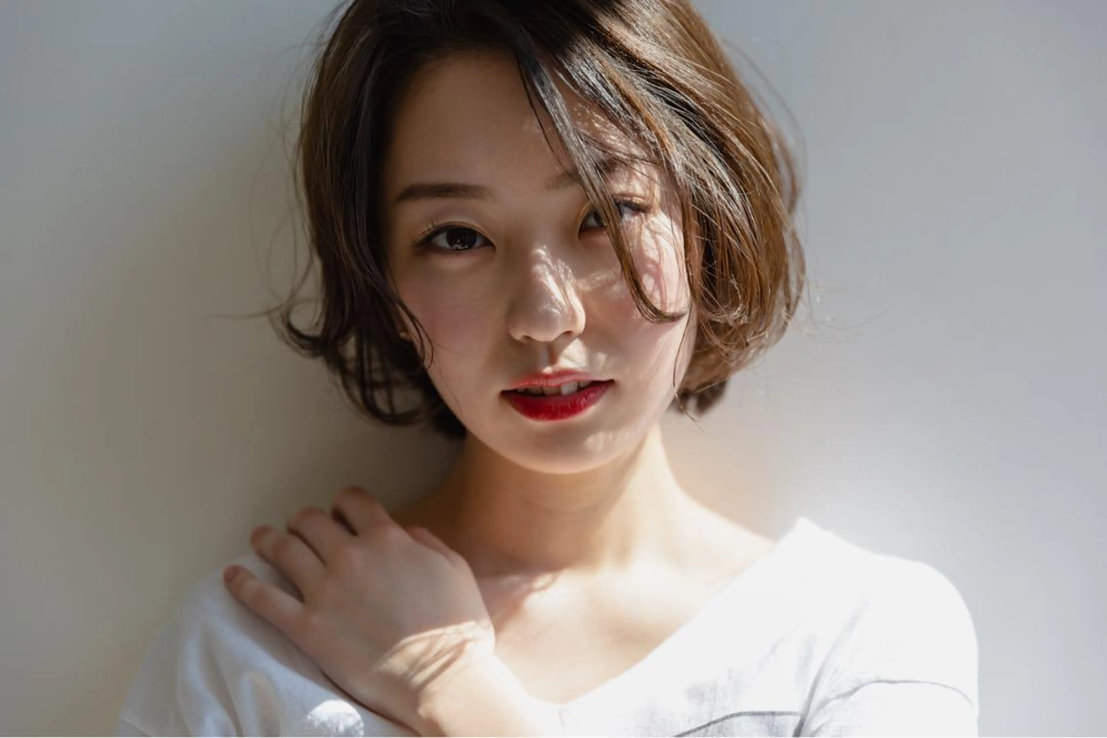 ショート カラー ツジガキ ユウスケのヘアスタイル