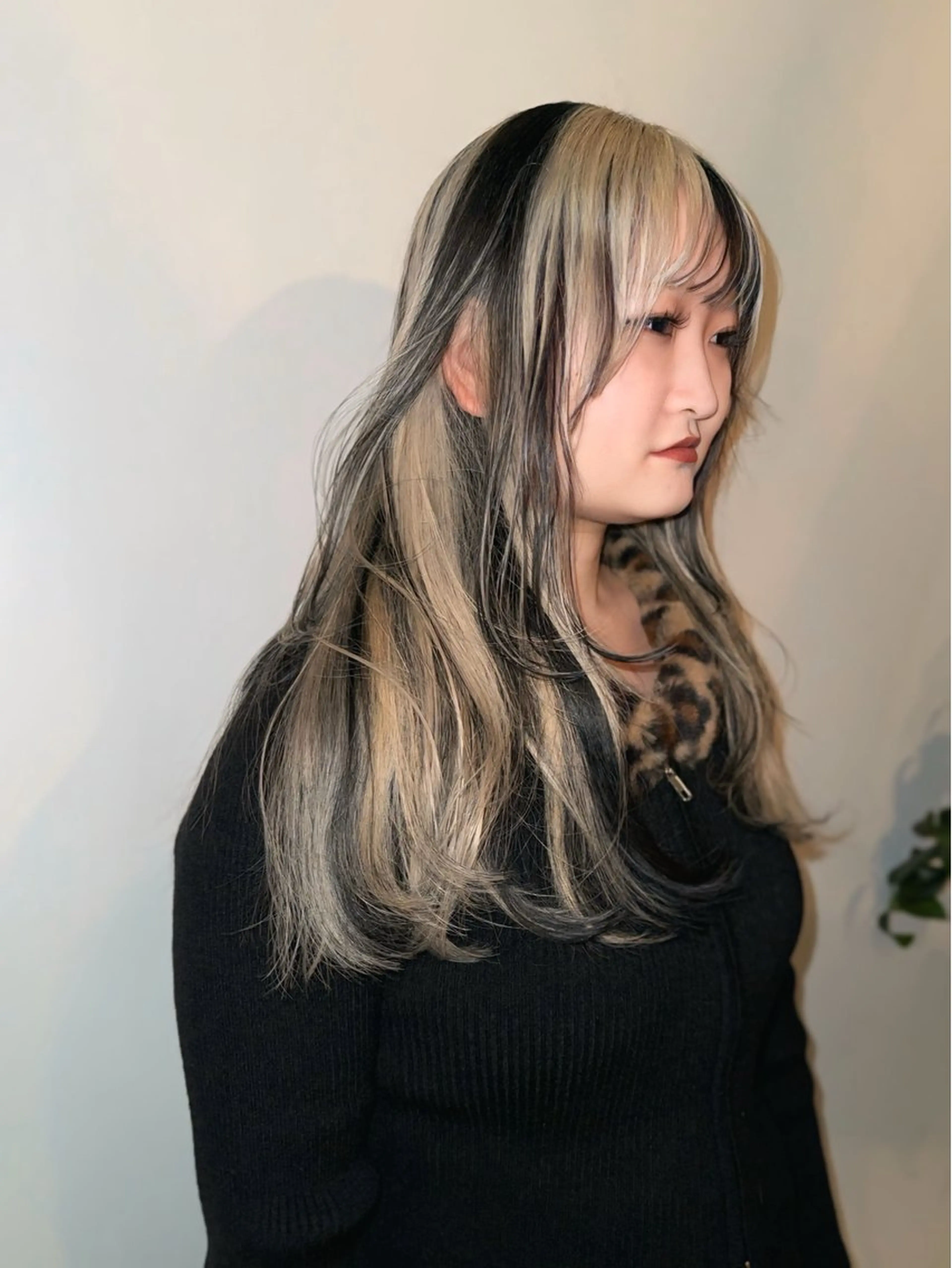 ロング カラー ウルフ/似合わせ レイヤー/RIHOのヘアスタイル