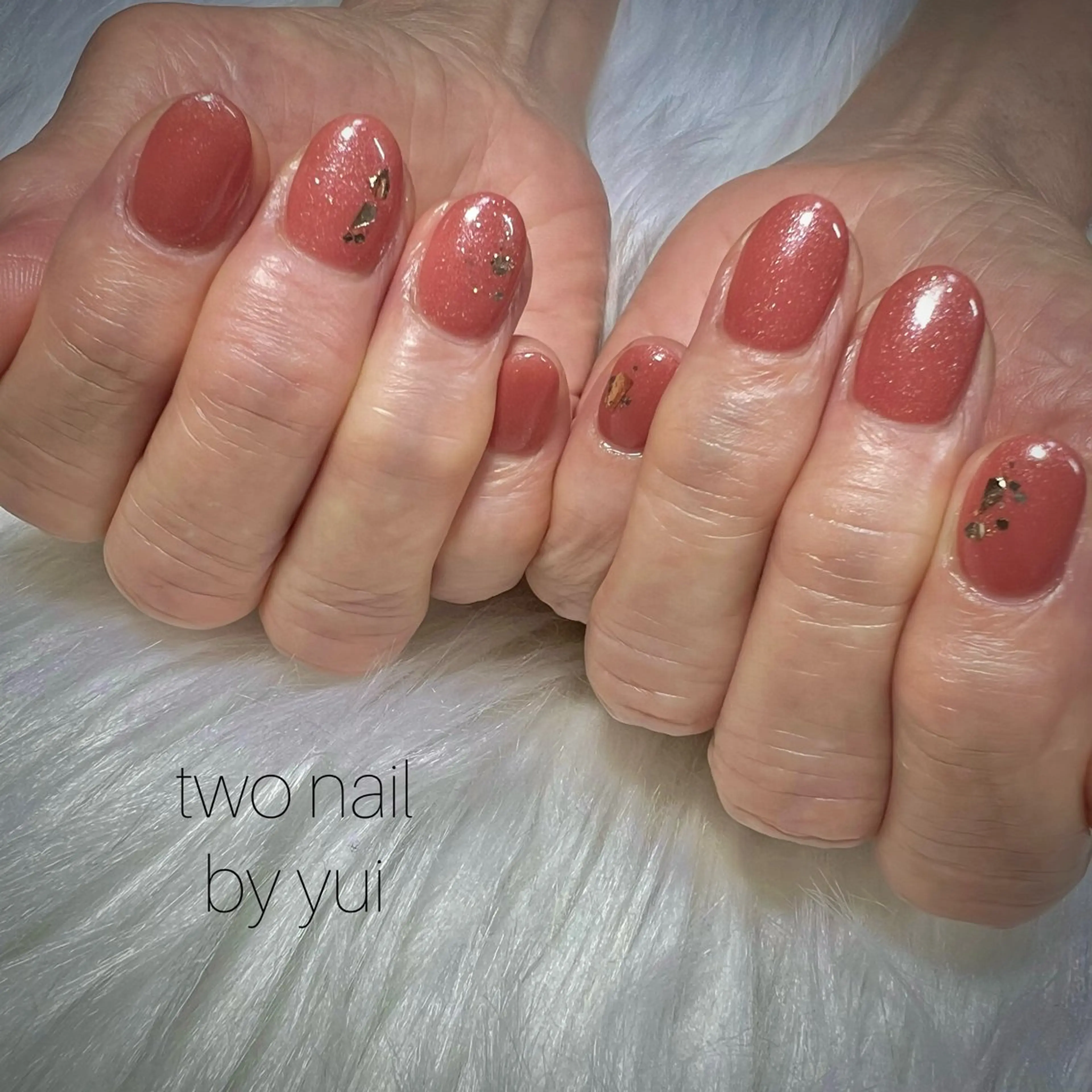 ネイル キラキラネイル ネイルチップ ホワイト ハンドネイル two nailのネイルデザイン