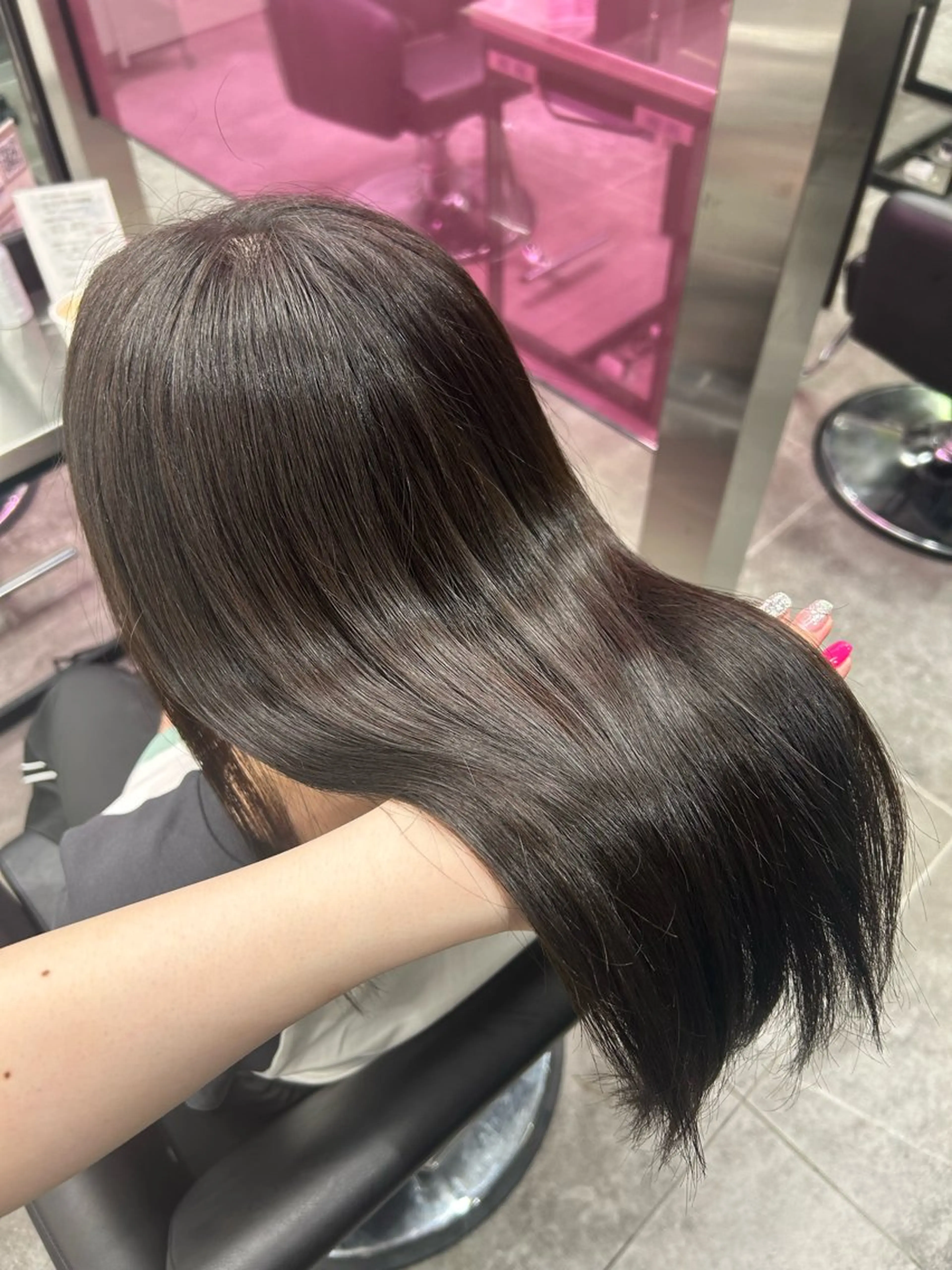 セミロング カラー 透明感カラー トリートメント 菊池 梨麻のヘアスタイル