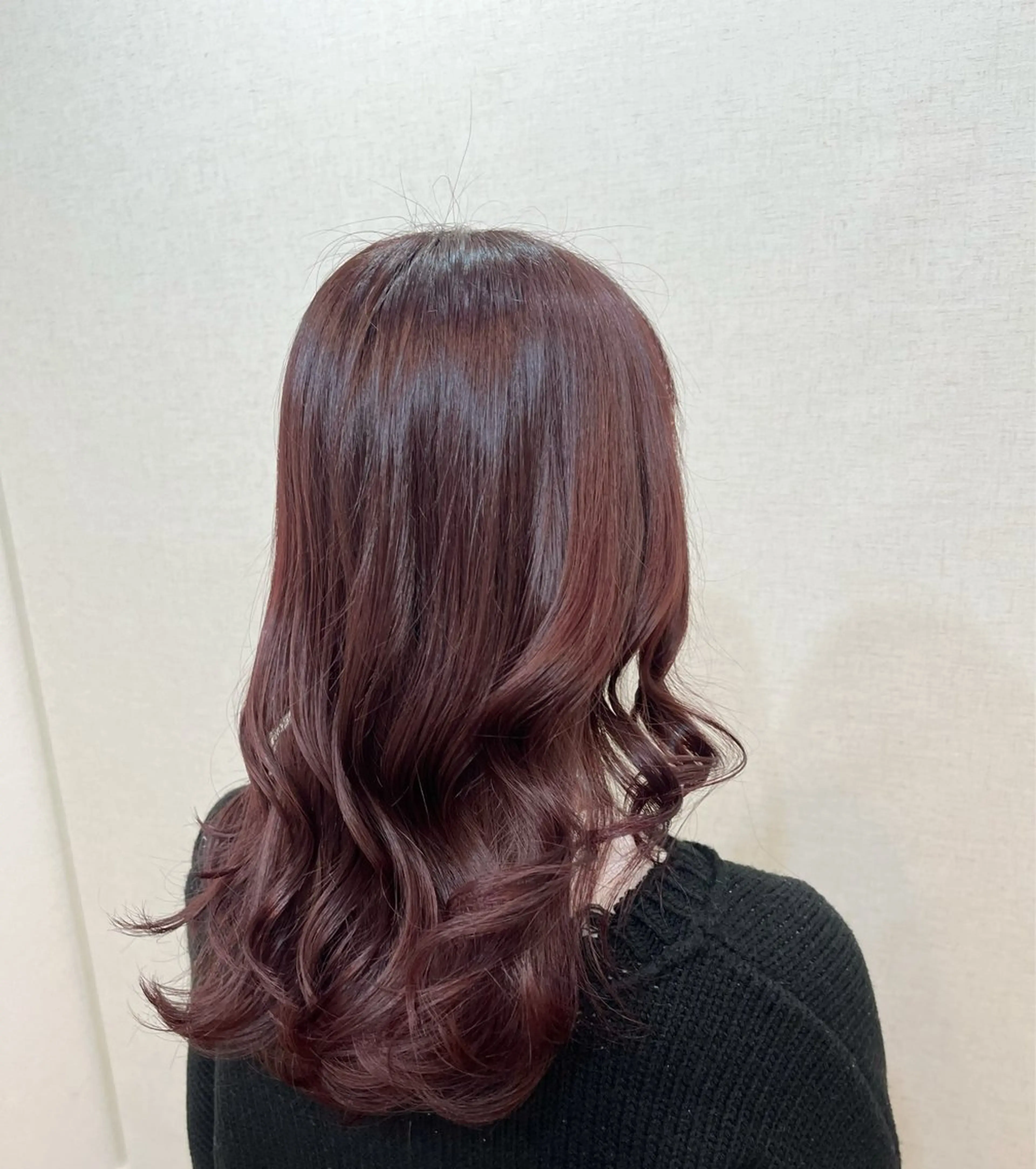 セミロング カラー ブラウンカラー ピンクカラー ピンクブラウン カット ヘアカラー トリートメント 伊藤 由妃乃のヘアスタイル