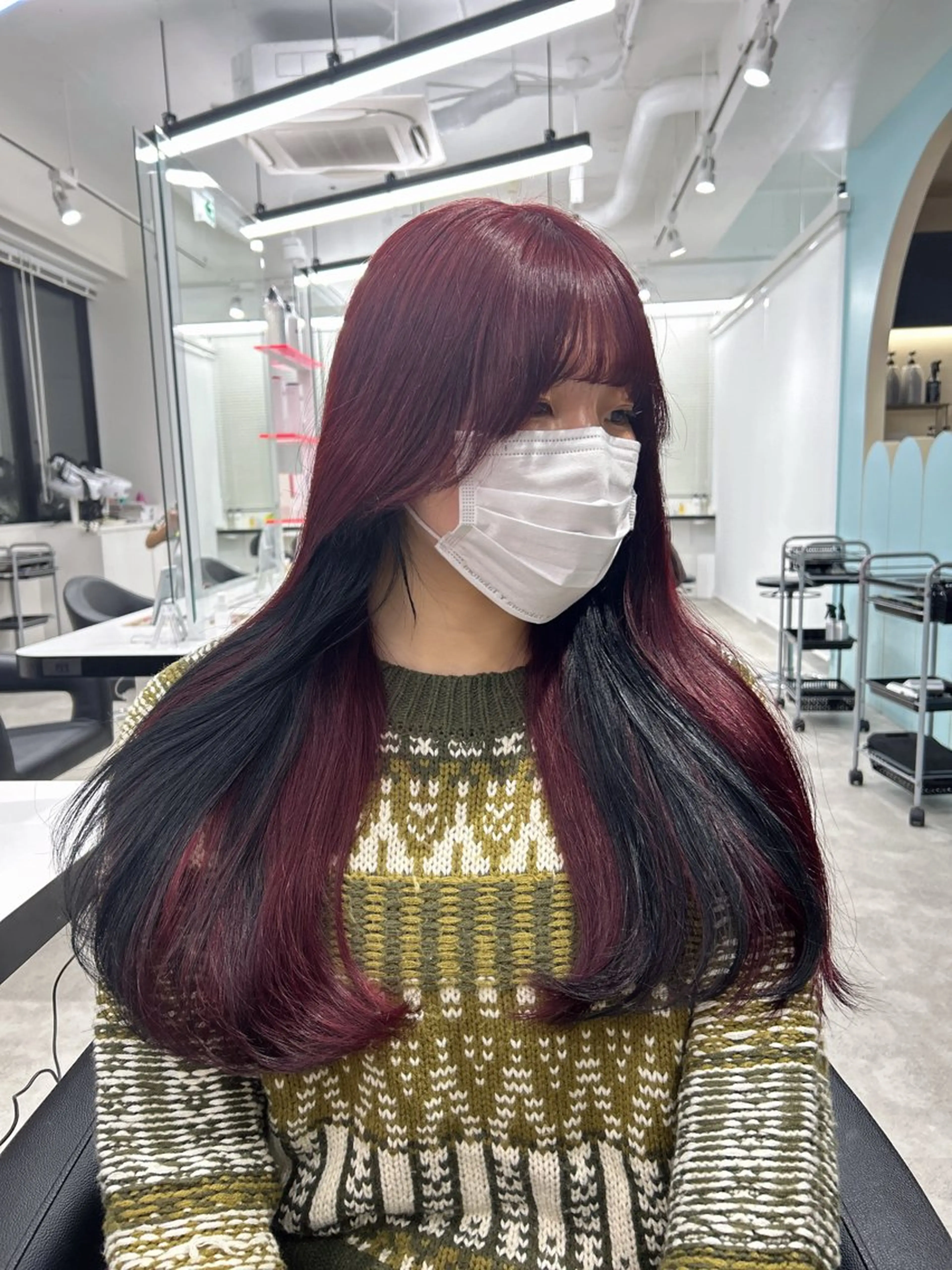 ロング カラー 履歴修正屋さん／ ブロンド／ホワイトのヘアスタイル