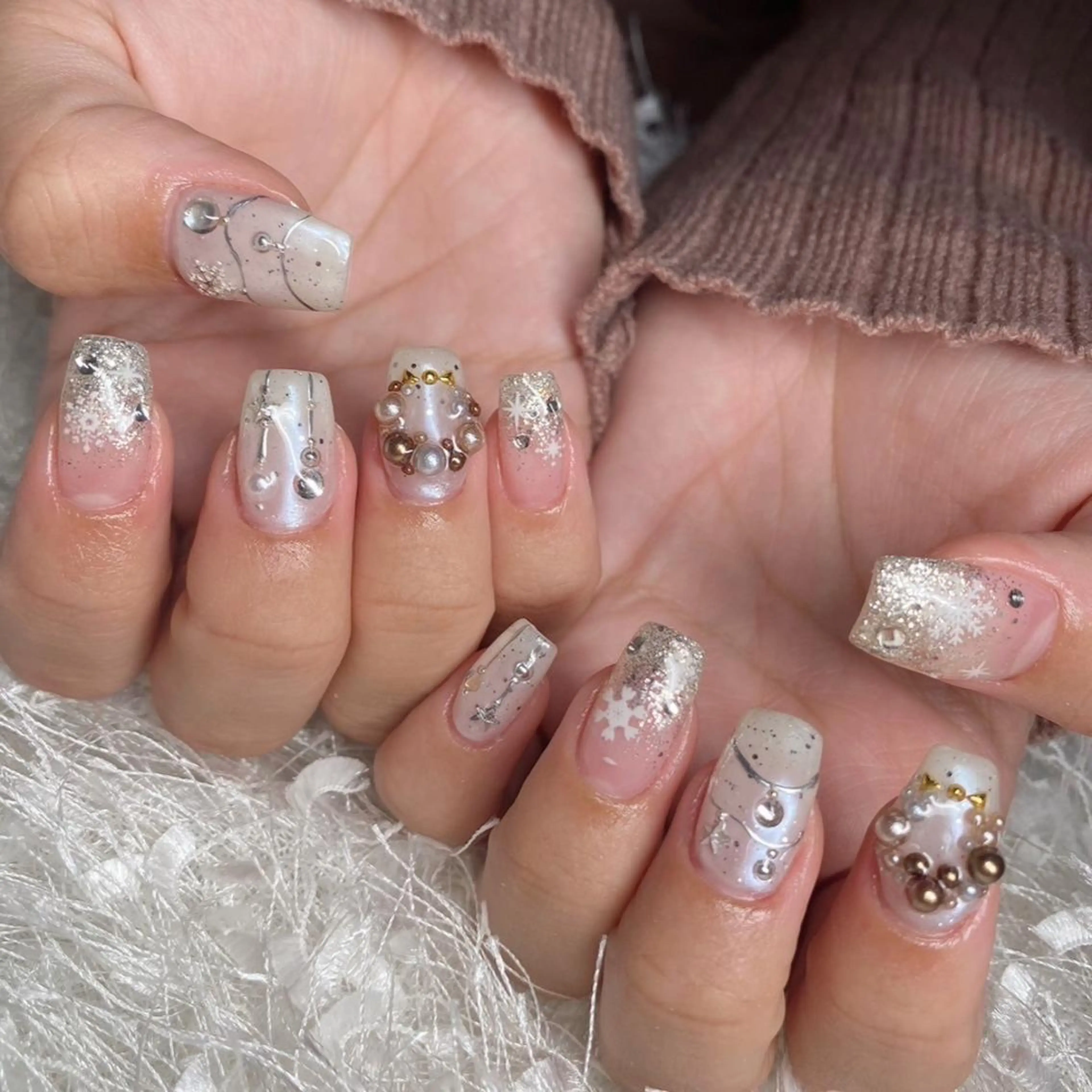 ネイル オーロラネイル 長さ出し フレンチネイル ジェルネイル グラデーション ハンドネイル Nail&eye Belire 新宿のネイルデザイン