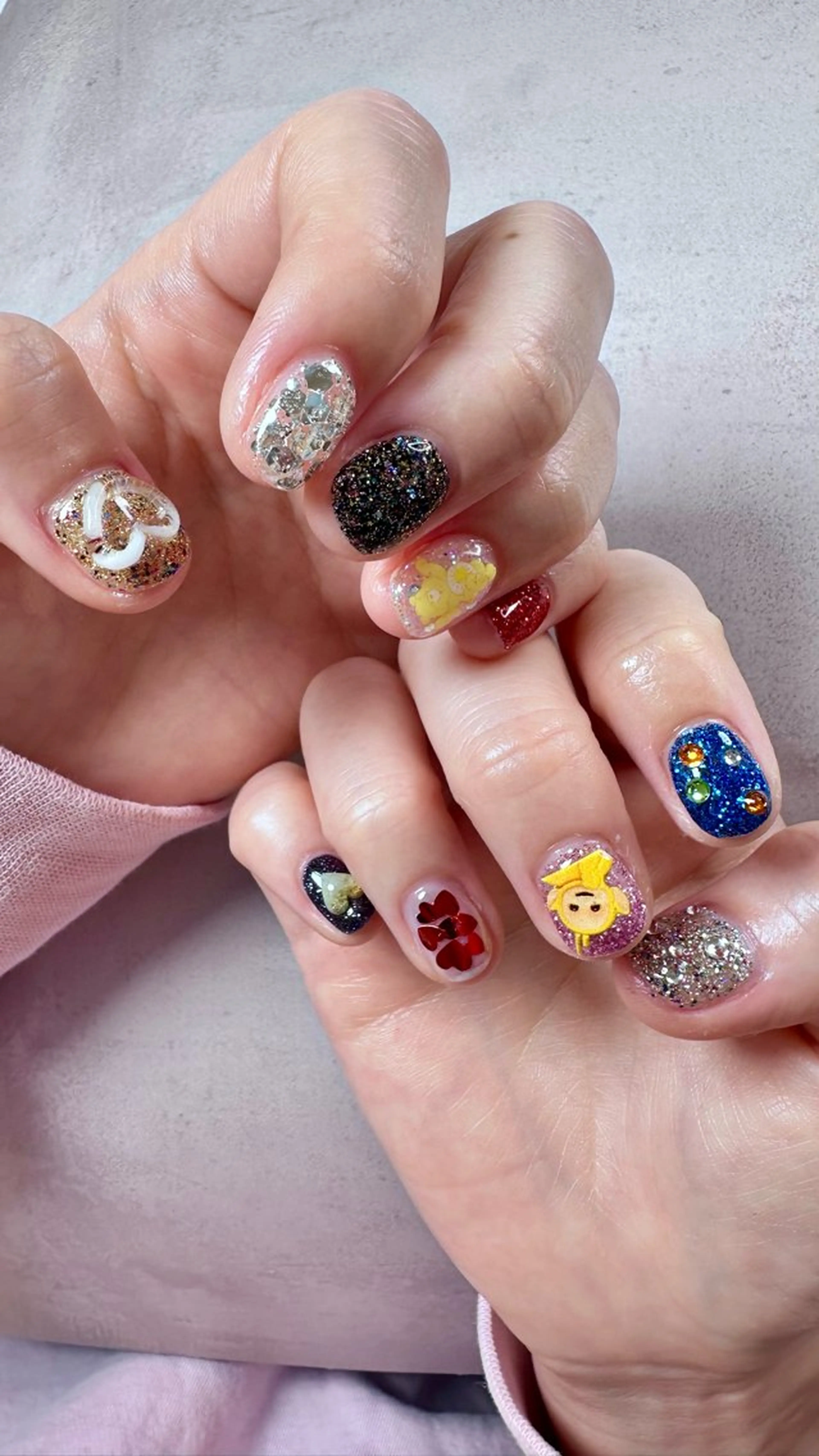 ネイル ニュアンスネイル ハンドネイル ハンドケア Atelier Ariのネイルデザイン