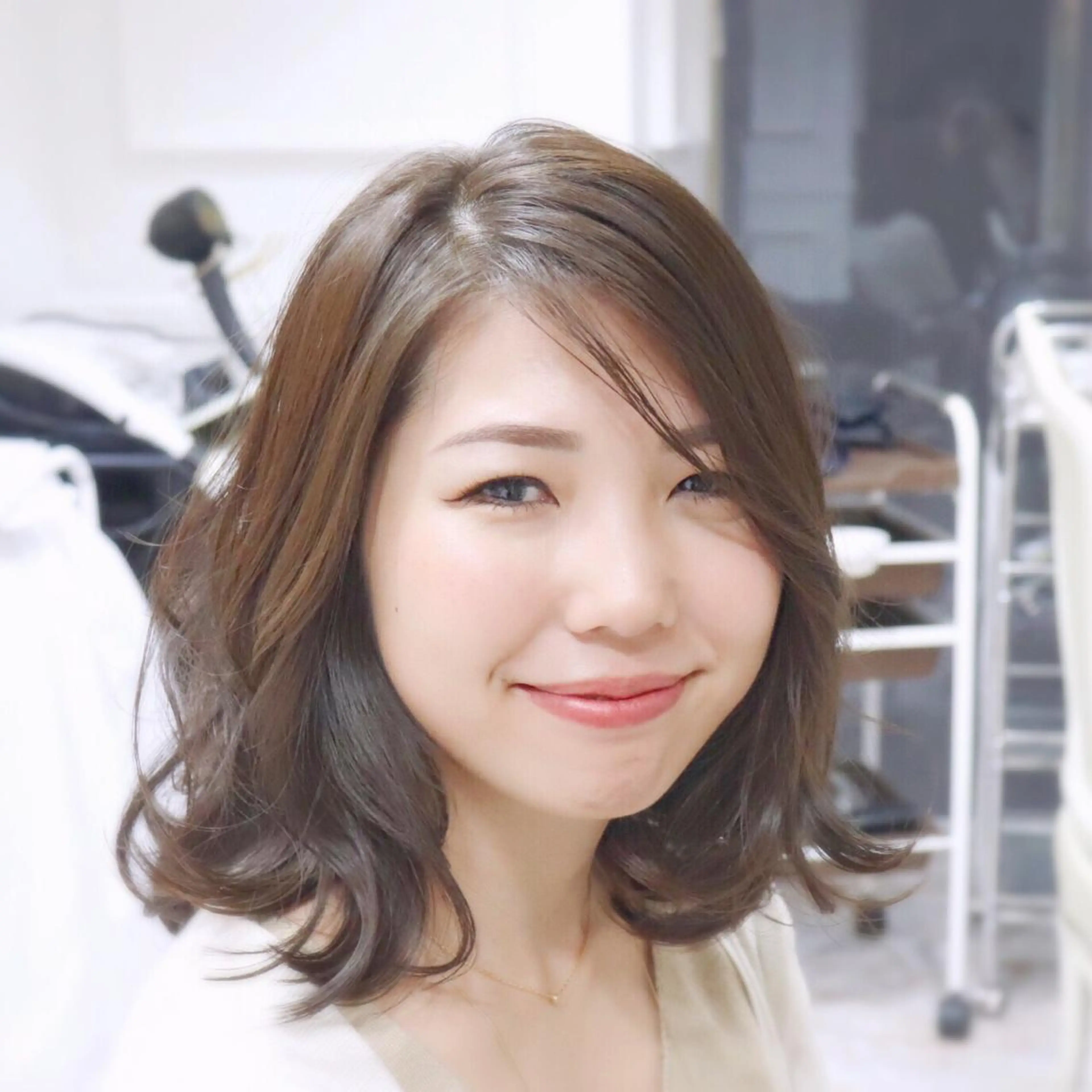 ミディアム お気軽にどうぞ ✩☪︎⋆｡IZUMIのヘアスタイル