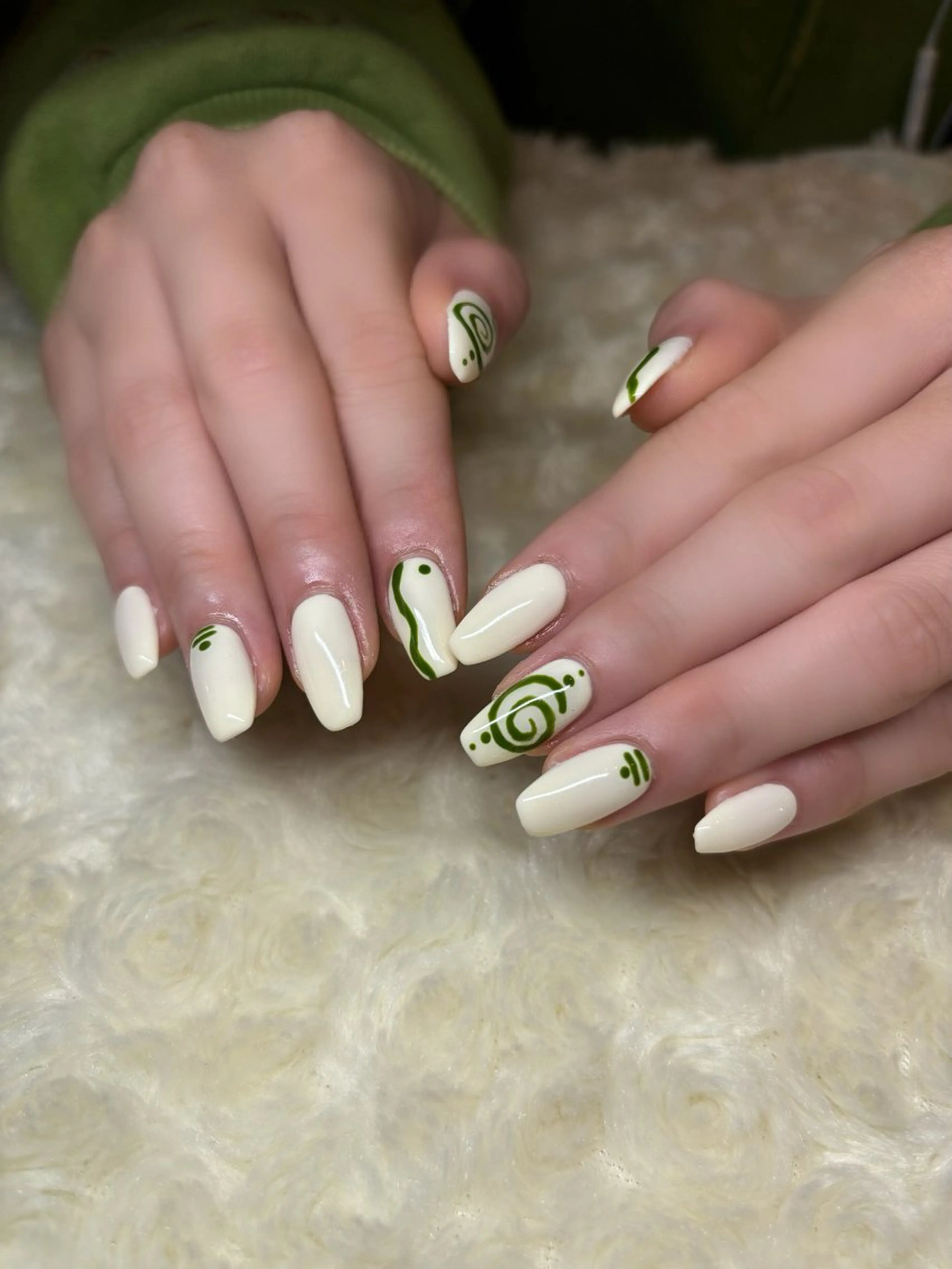 ネイル e.b.mimi Wakanaのネイルデザイン