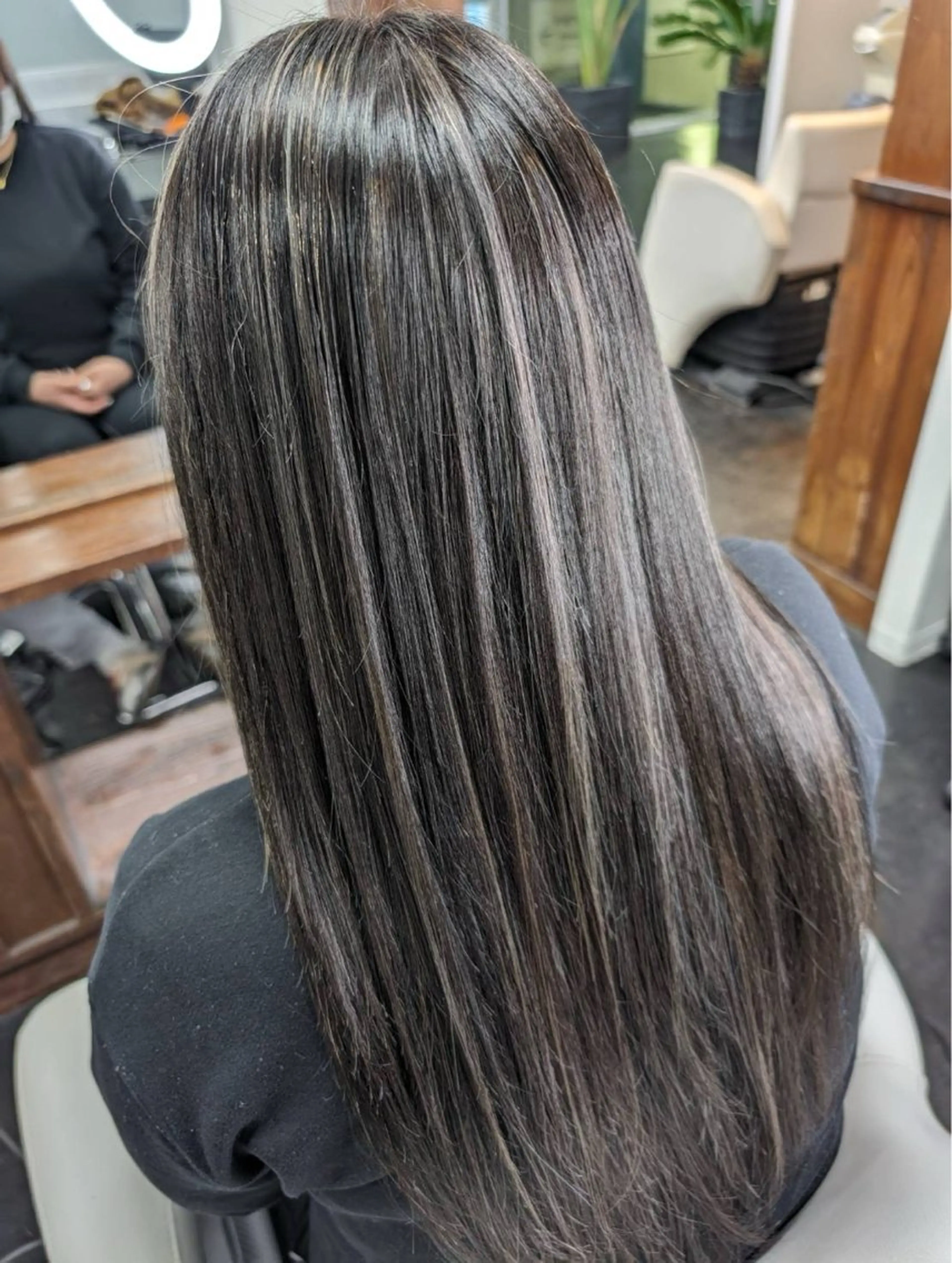 ロング ハイライト OLUOLU所属・桝田 友美のヘアスタイル