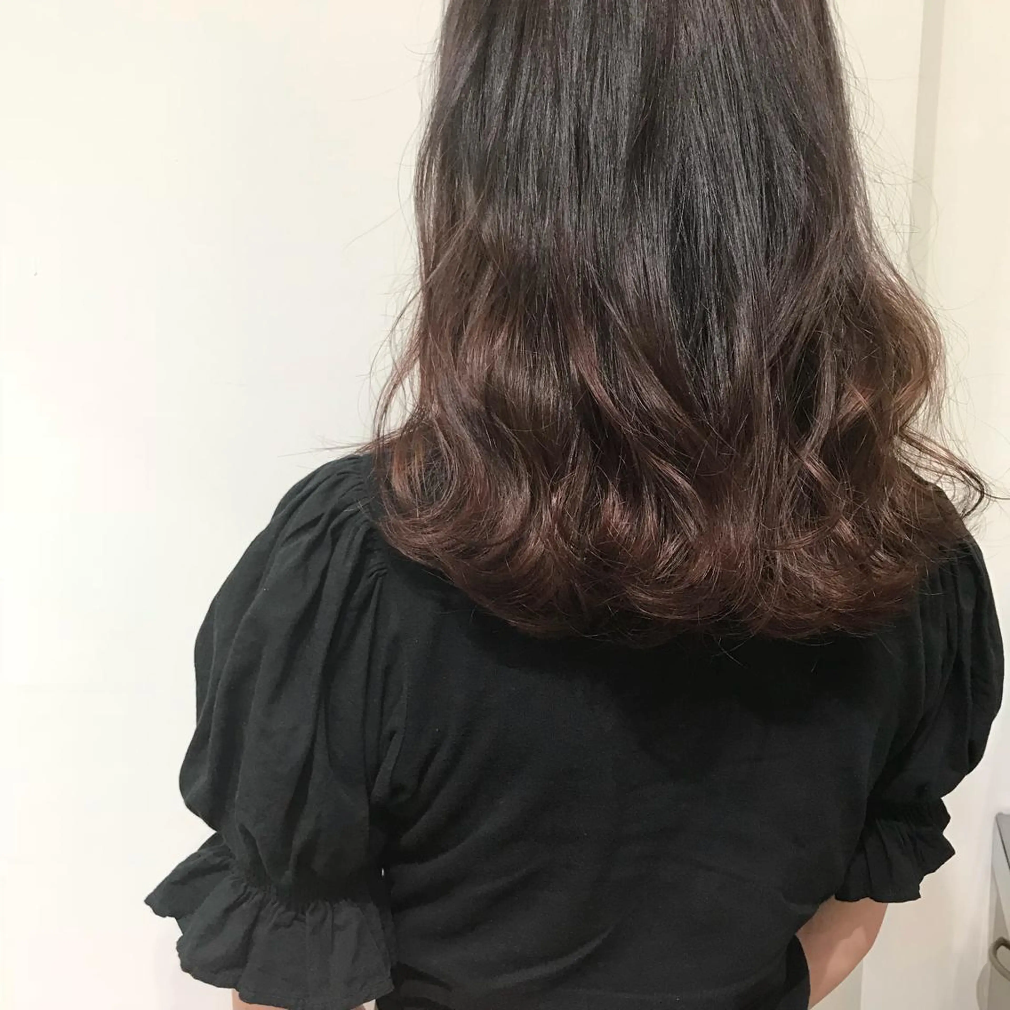 セミロング カラー ピンクカラー ヘアカラー トリートメント salowin梅田所属・レイヤー/顔周り /AKARIのヘアスタイル