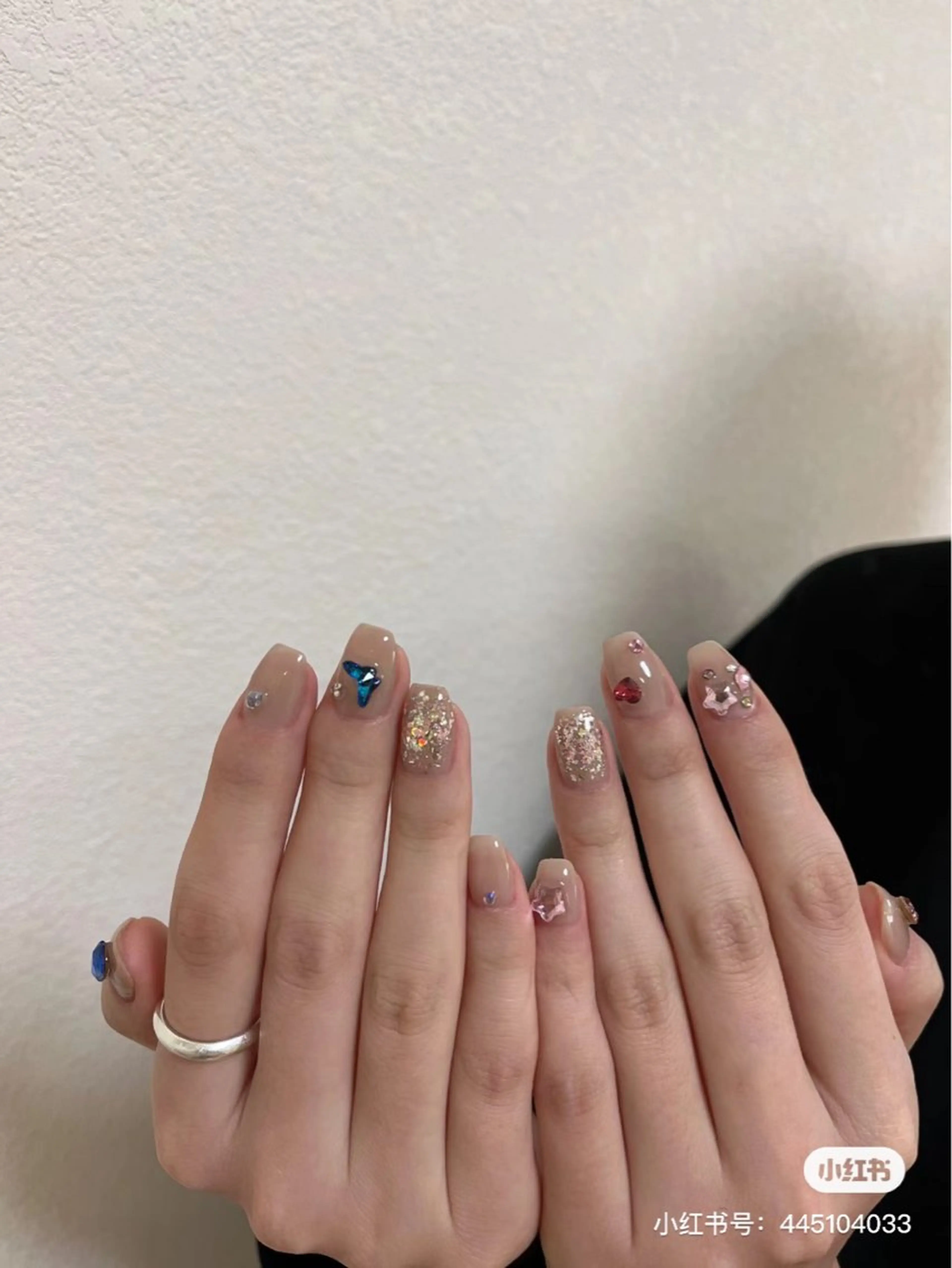 ネイル ハンドネイル ハンドケア More Glam渋谷店のネイルデザイン