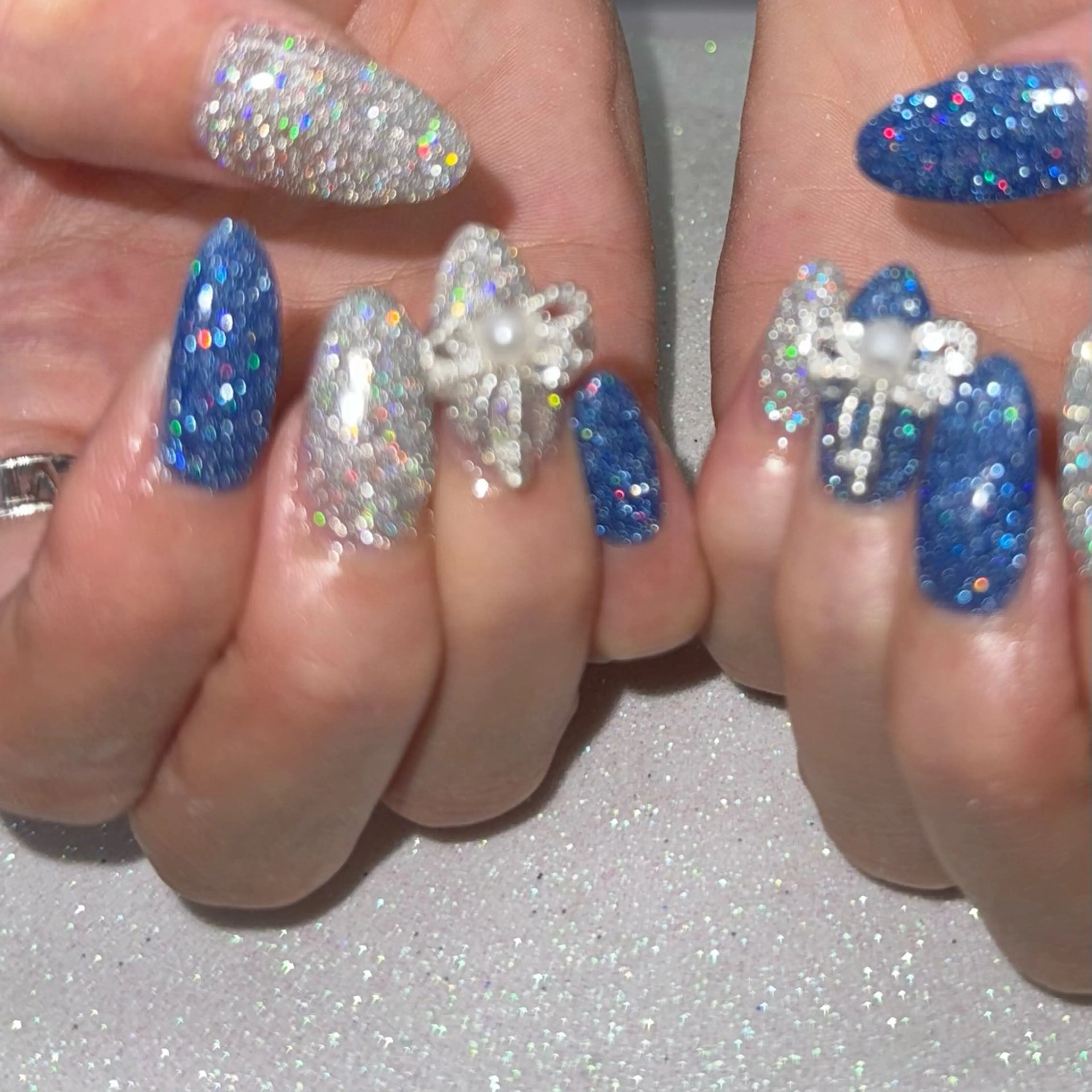 ネイル ハンドネイル VIERU 🌈🎀💖のネイルデザイン