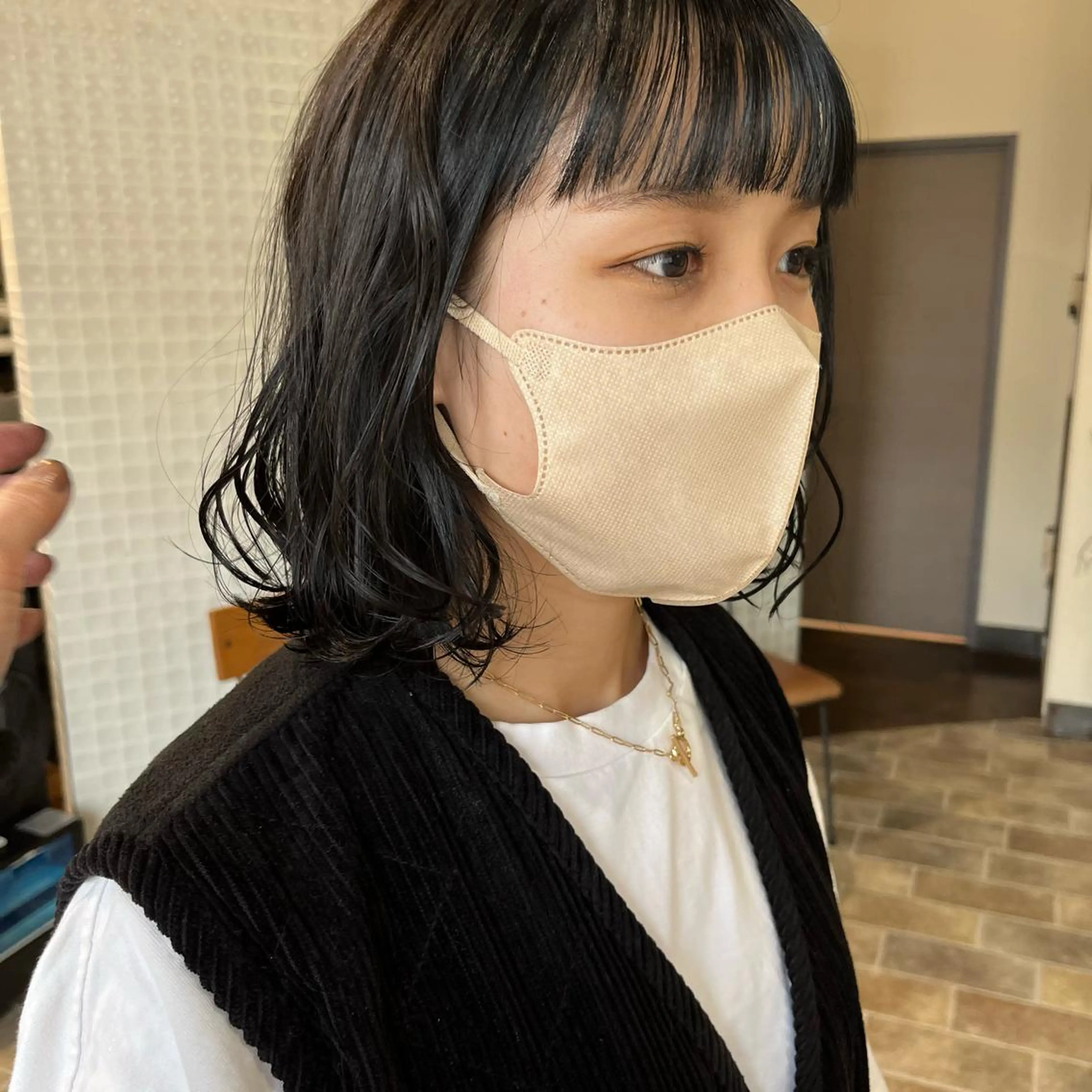 ミディアム 中村 友香のヘアスタイル