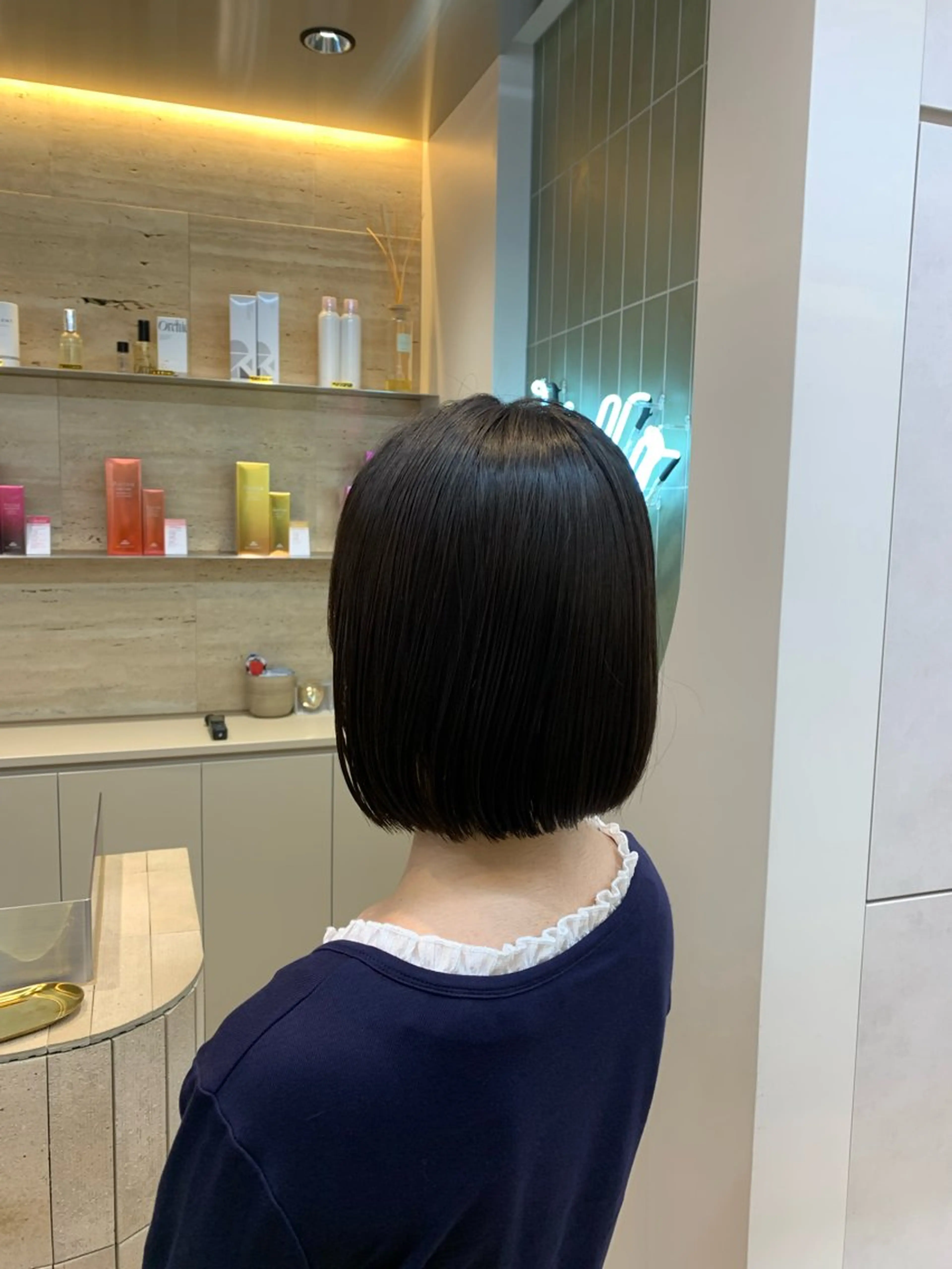 ミディアム カット ヘアカラー トリートメント レイヤー/艶髪/ボブ /くびれ/伊藤　勇司のヘアスタイル