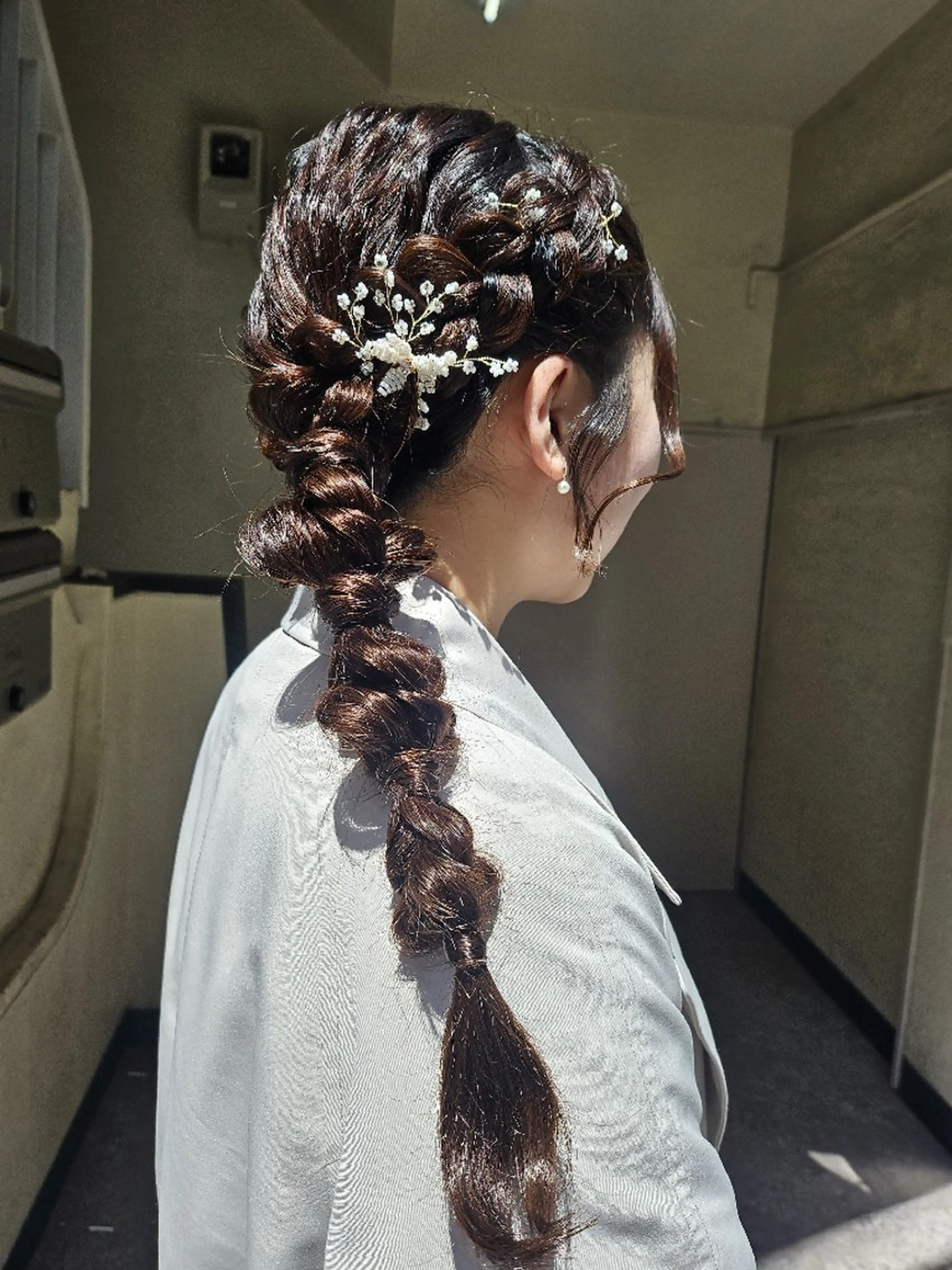 ヘアアレンジ 結婚式・ブライダル ヘアセット 🇰🇷透明感×ハイ トーン🌟tomoのヘアスタイル