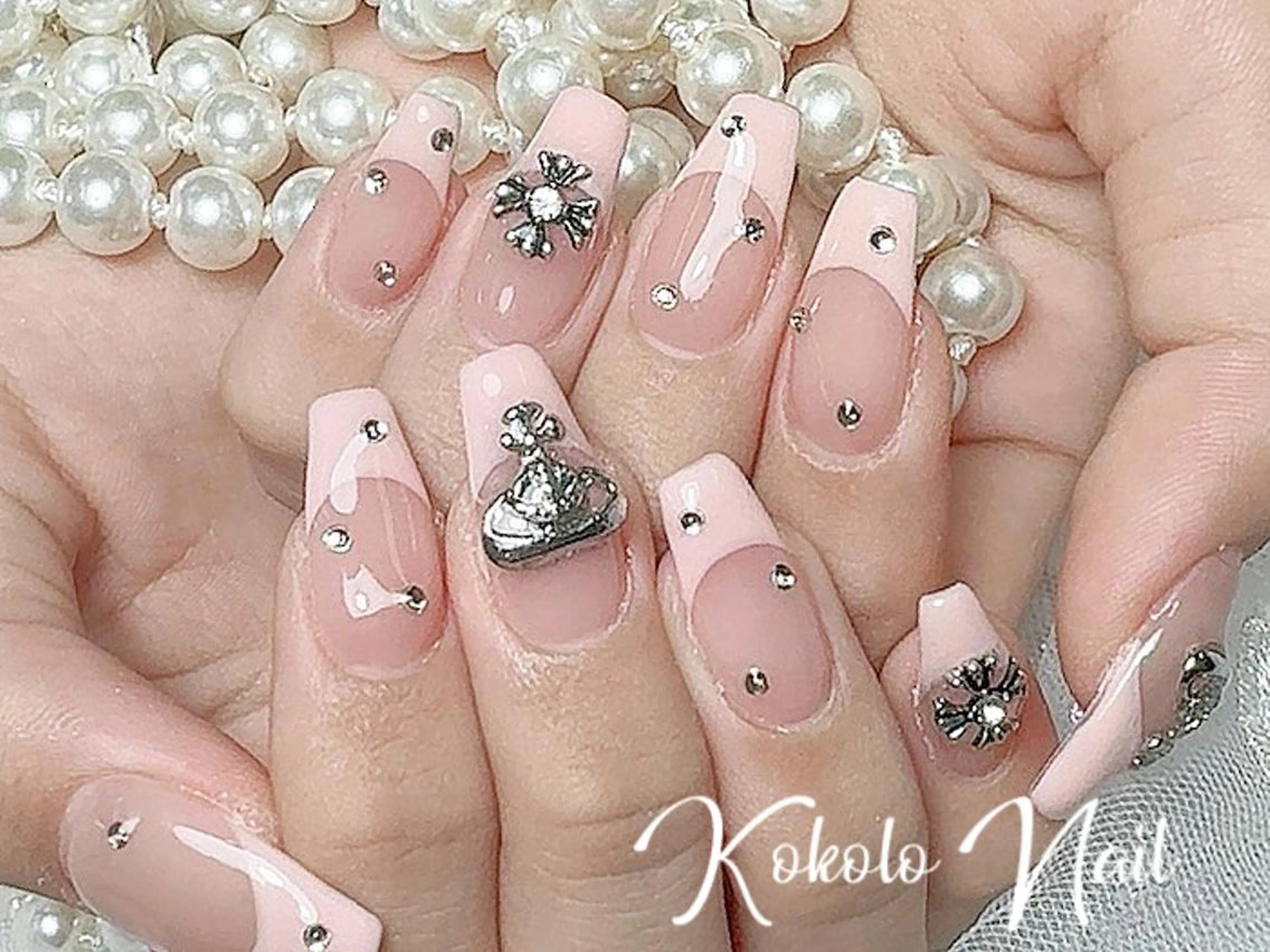 ネイル ハンドネイル ハンドケア 🎀ナナ 🎀のネイルデザイン