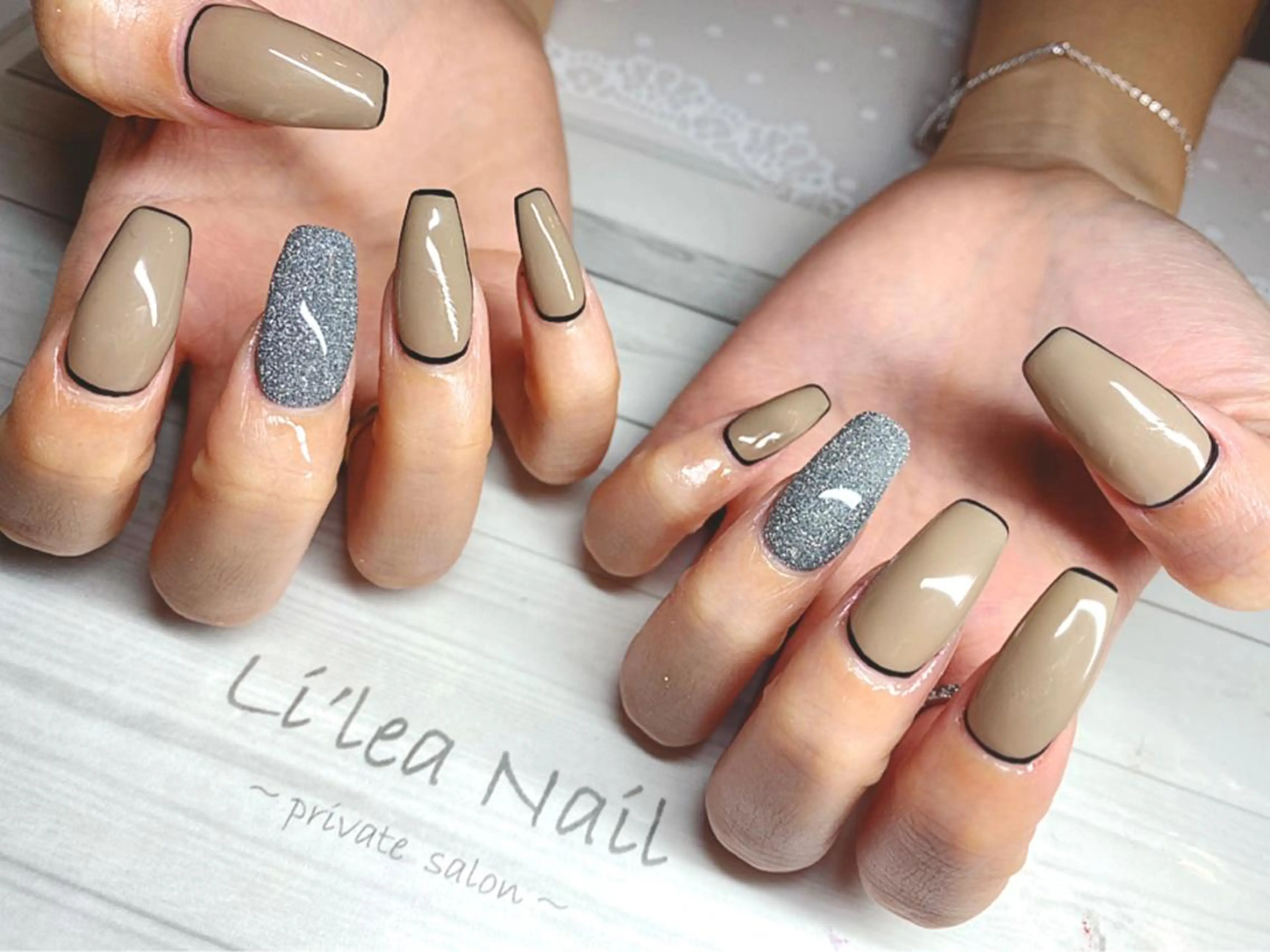 ネイル フラッシュネイル ラメ(グリッター) Li'leaNail AINAのネイルデザイン