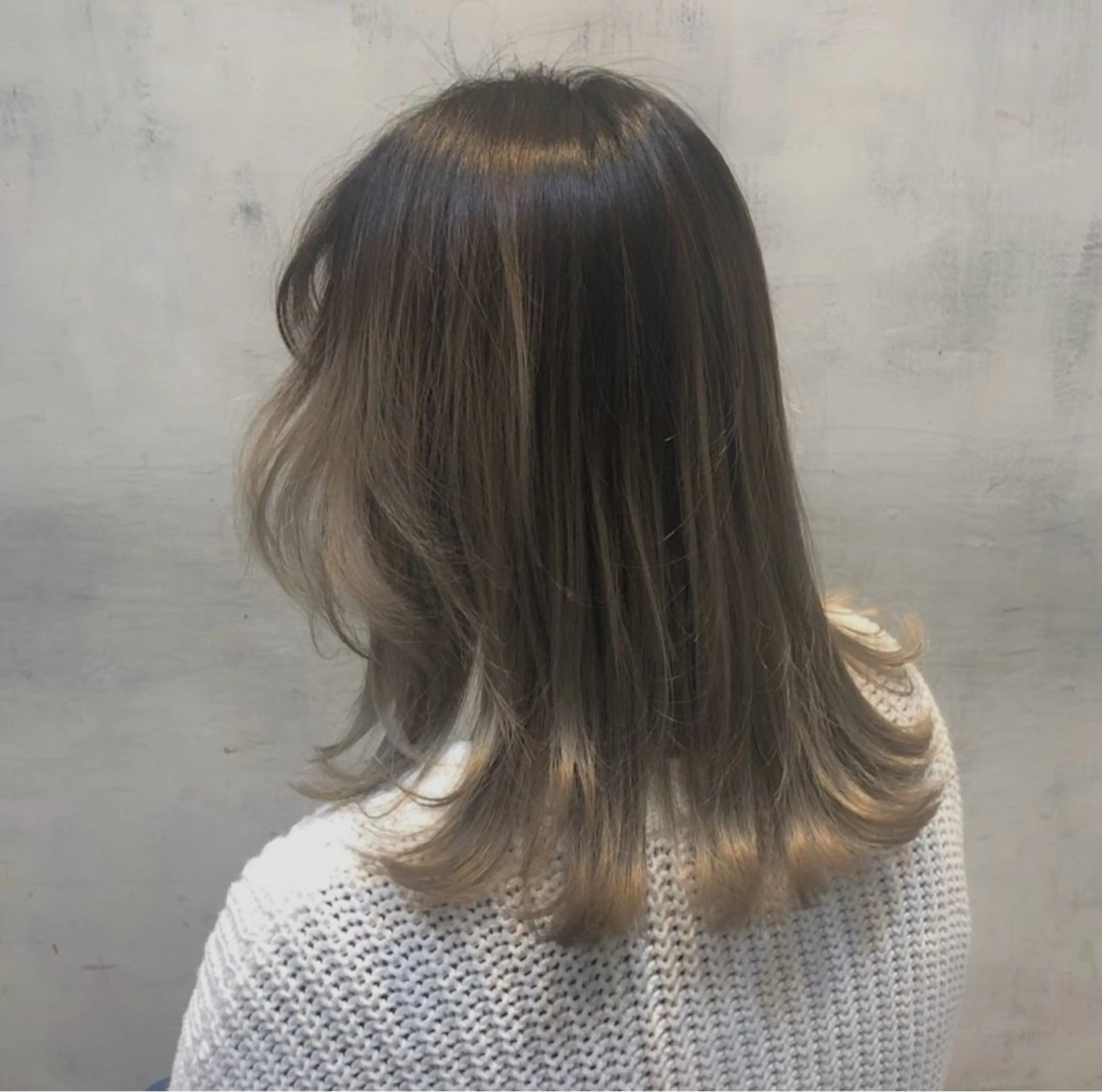 ミディアム カラー かわの ひとしのヘアスタイル