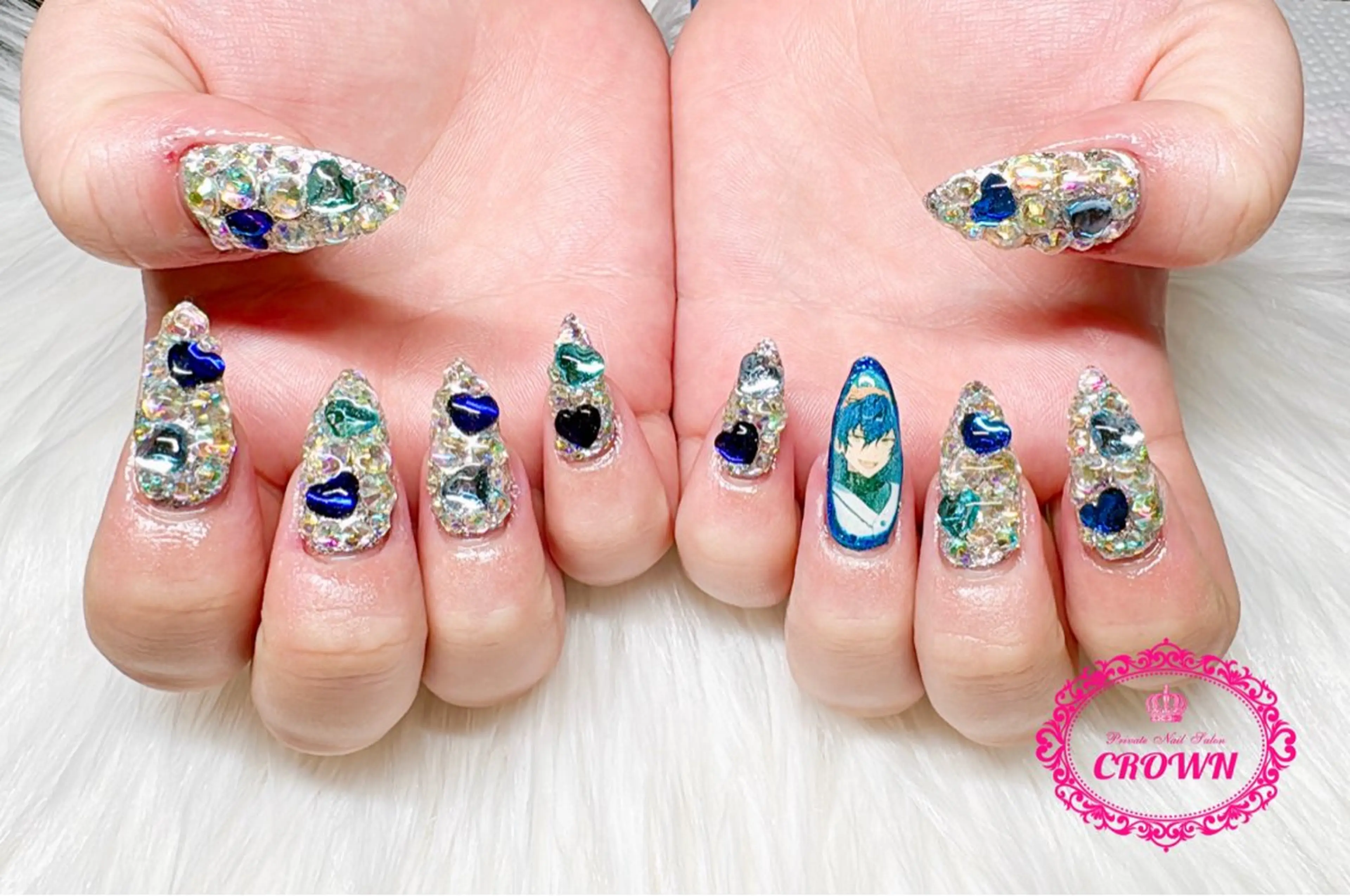 ネイル CROWN プライベートサロンのネイルデザイン