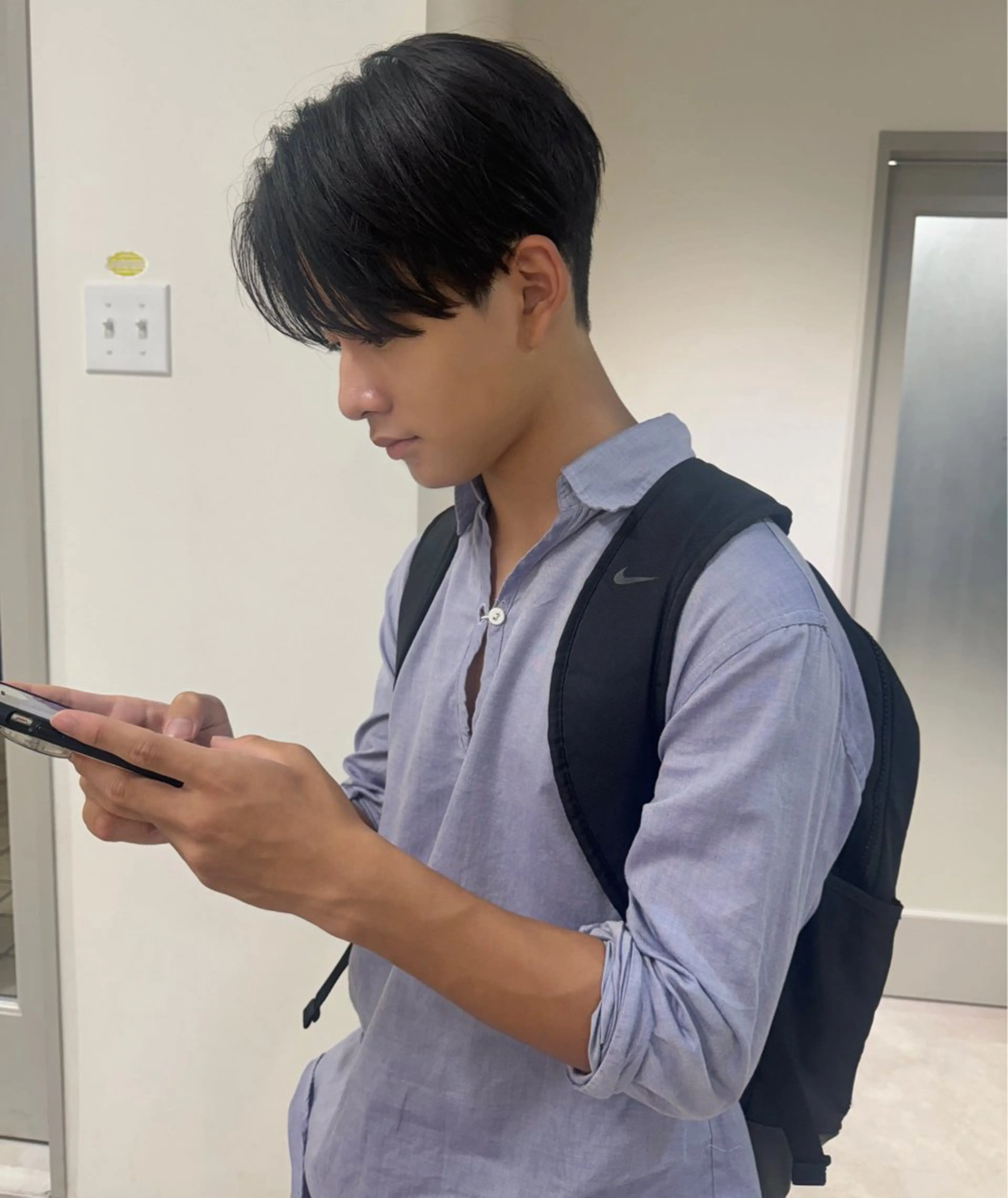 ショート メンズ センターパート カット パーマ 🫧umu.🫧韓国 /レイヤー/ハッシュのヘアスタイル