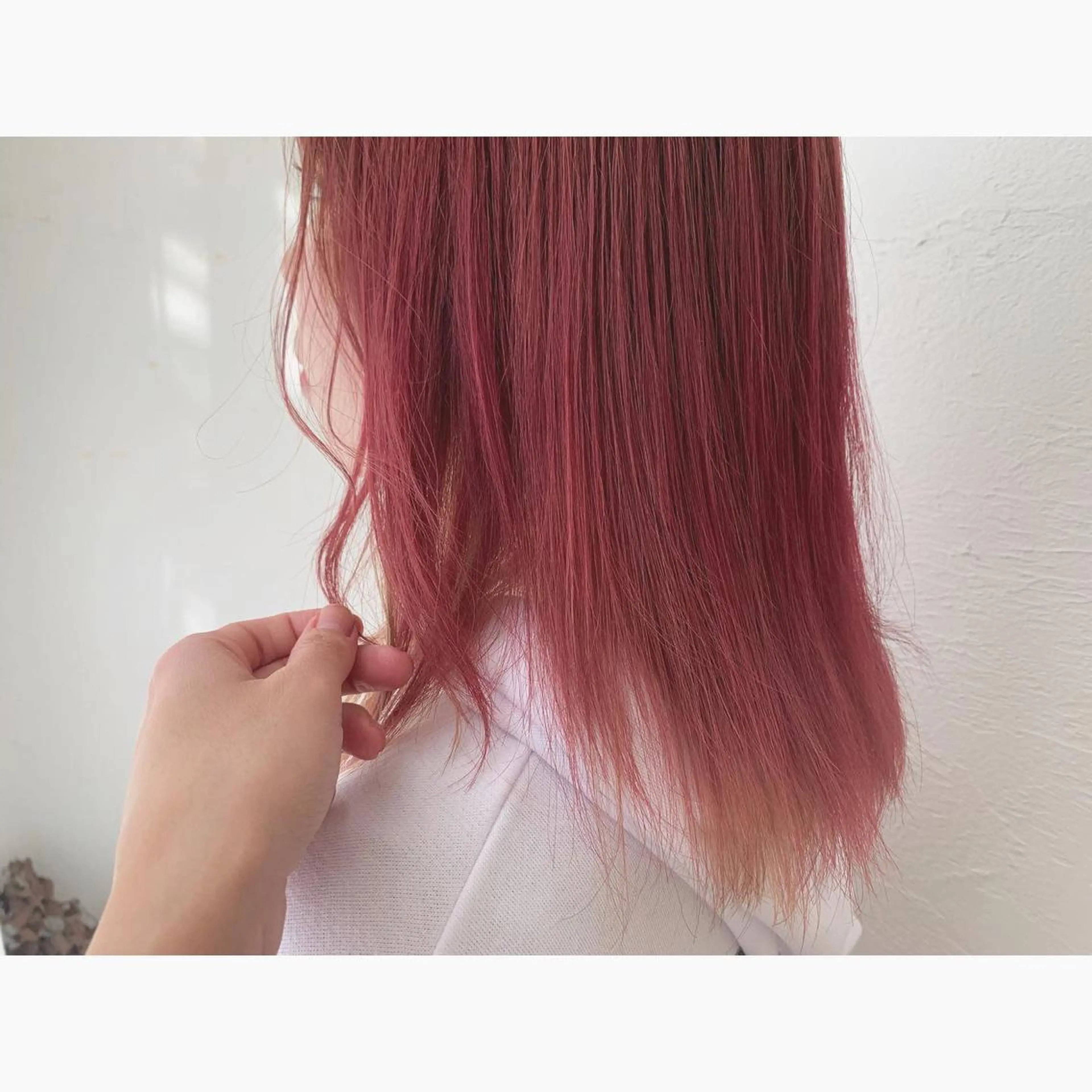 セミロング カラー fio マナミのヘアスタイル