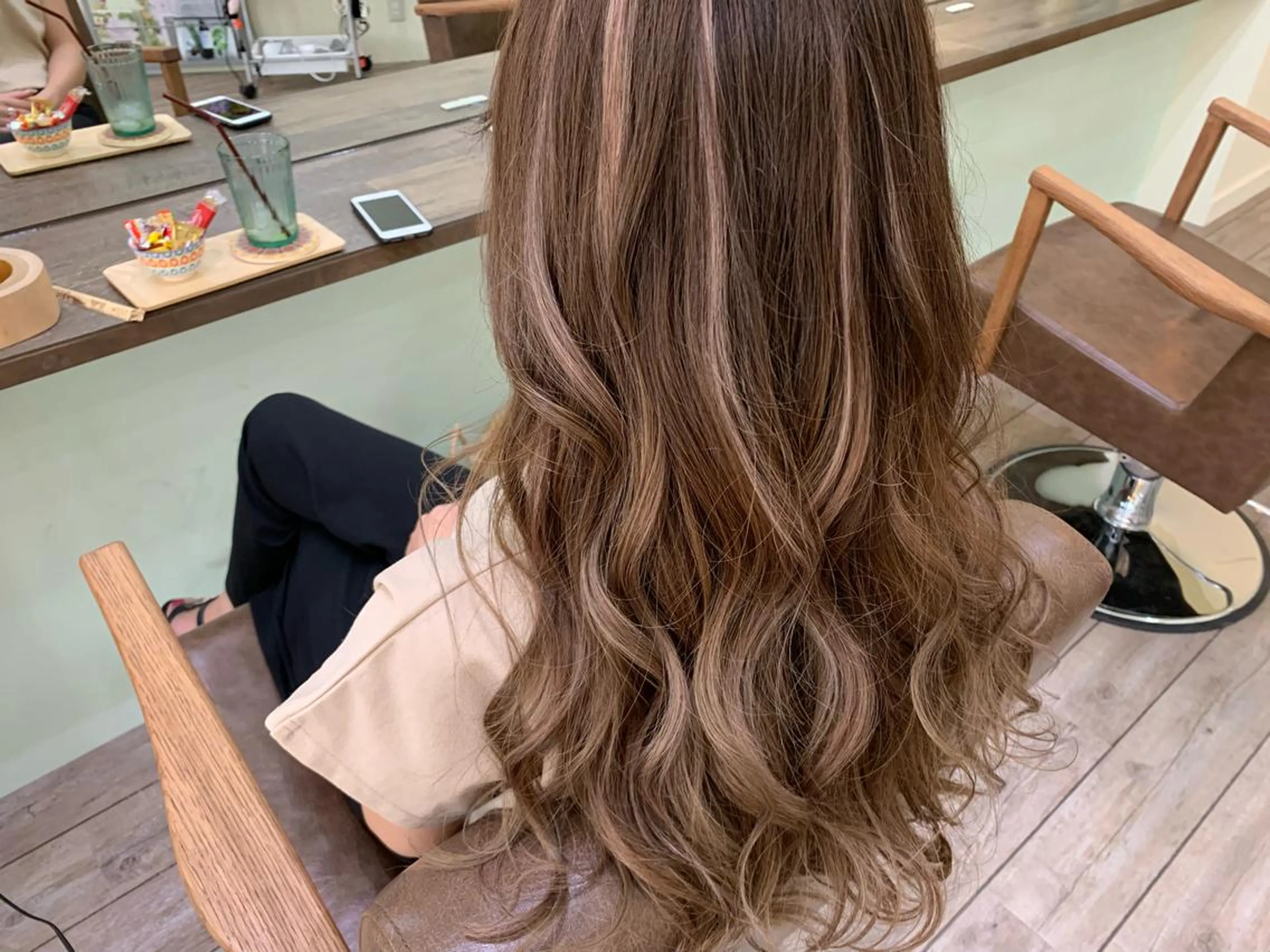 ロング カラー ヘアカラー エクステ WEST OLAND 安藤のヘアスタイル