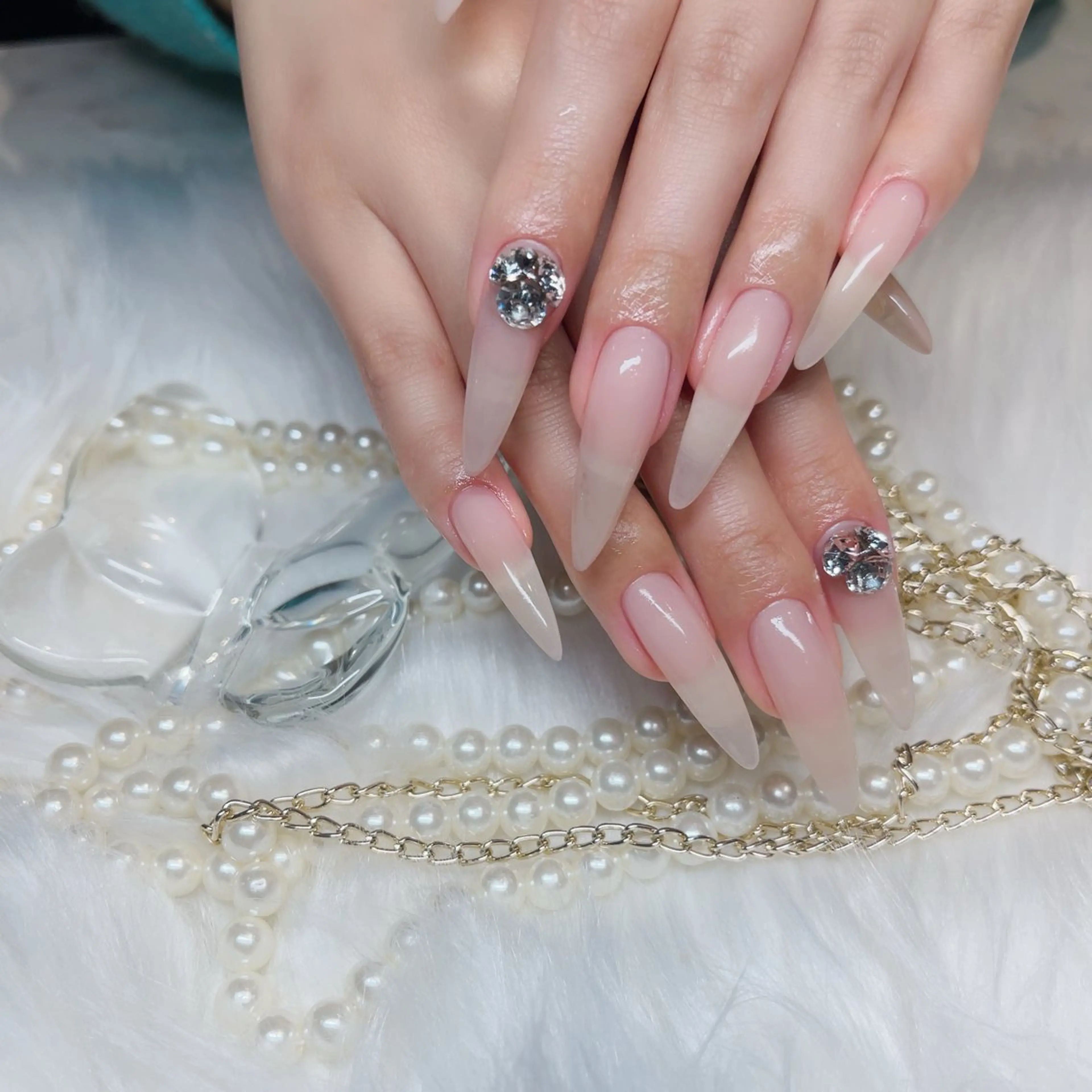 ネイル ハンドネイル Miki 本町駅｜💅‎🤍のネイルデザイン