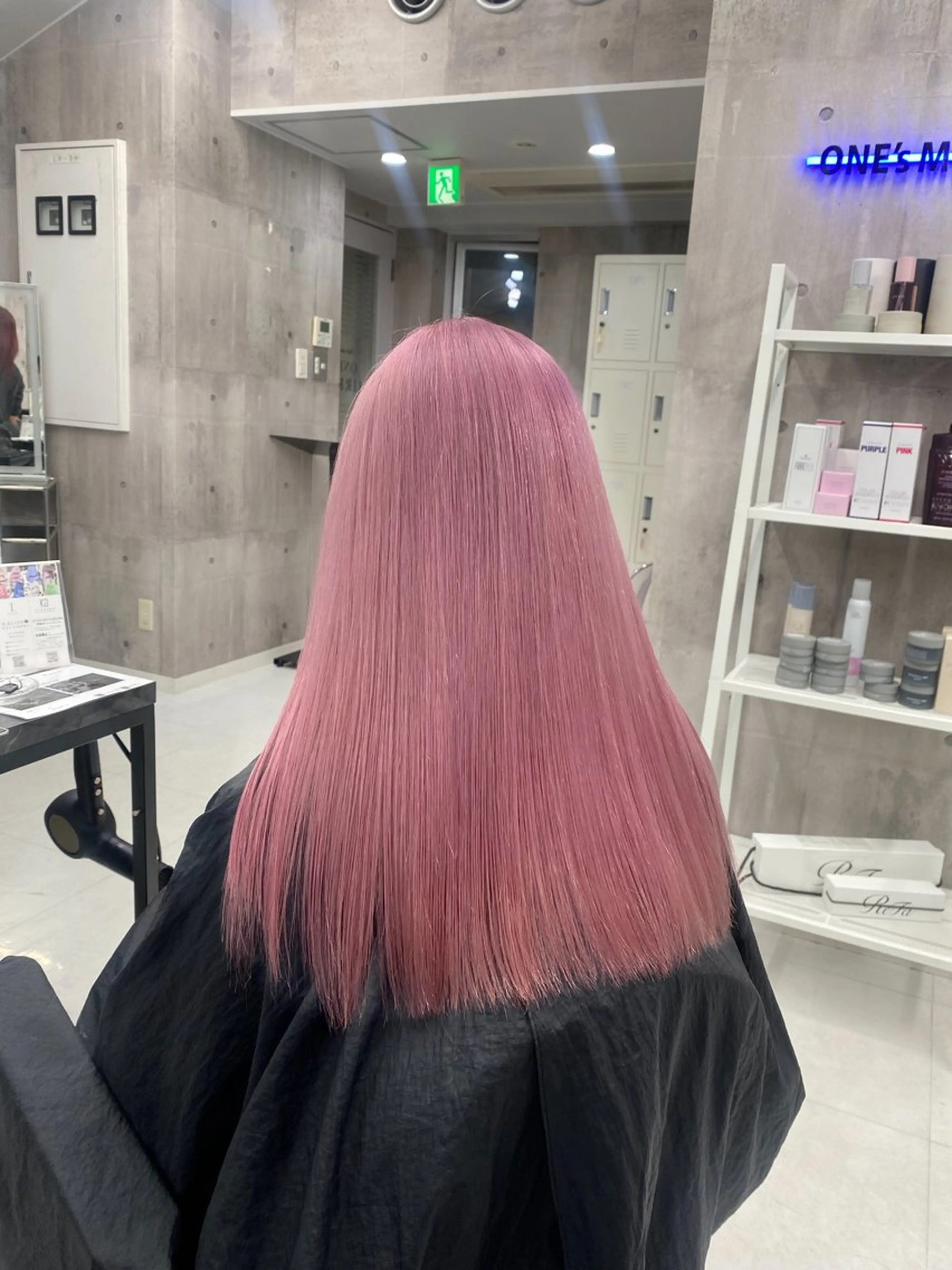 ロング カラー ヘアアレンジ メンズ ヘアカラー 🌈【🎀ヘアデザイ ナー🎀】✨ノン✨のヘアスタイル