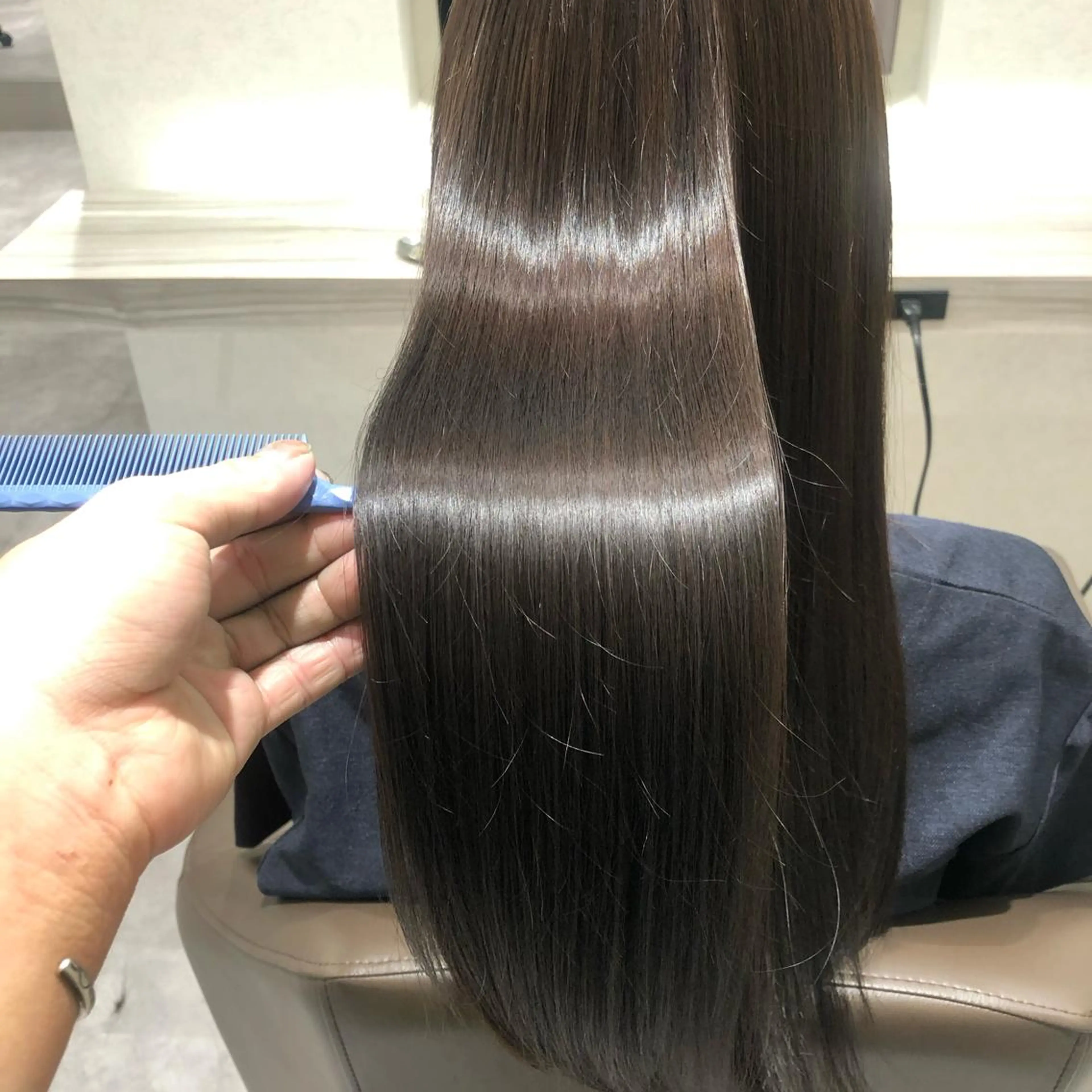 ロング カラー ムトウセイマ/ 縮毛矯正/ブリーチのヘアスタイル