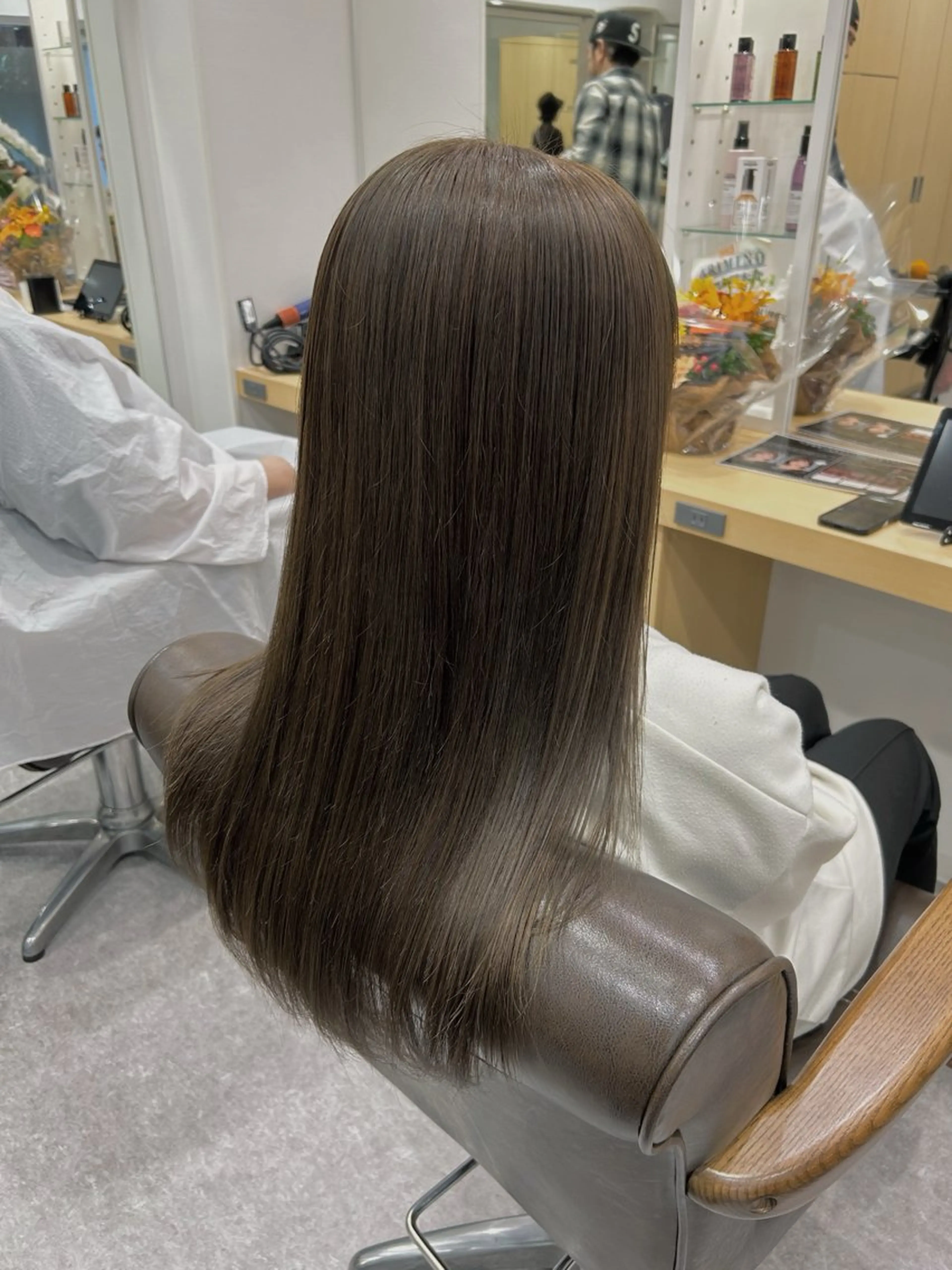 カラー オリーブカラー カット ヘアカラー 秋津 琉花のヘアスタイル