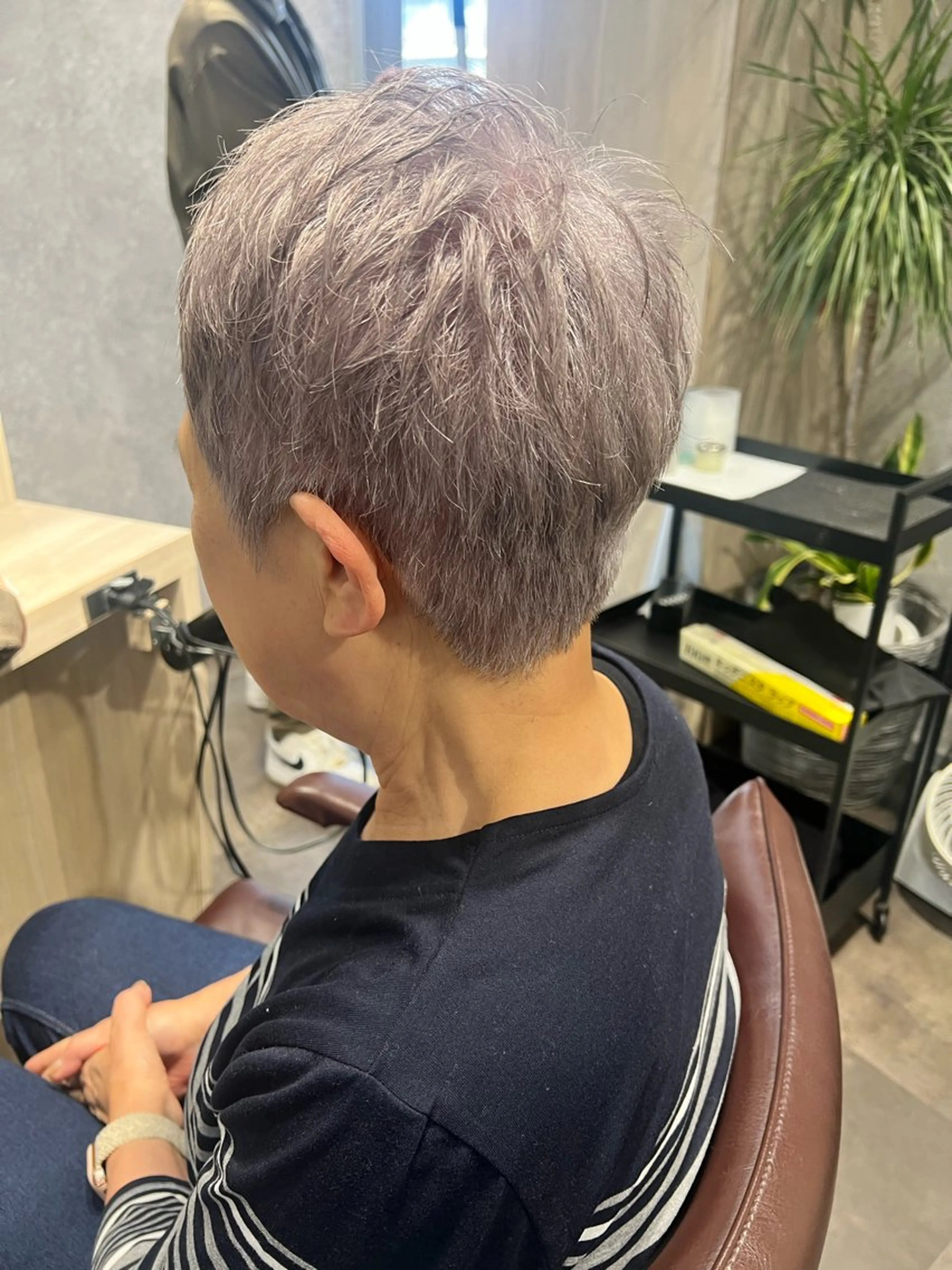 ショート カラー ベリーショート ショートヘア 〆田 幸子のヘアスタイル