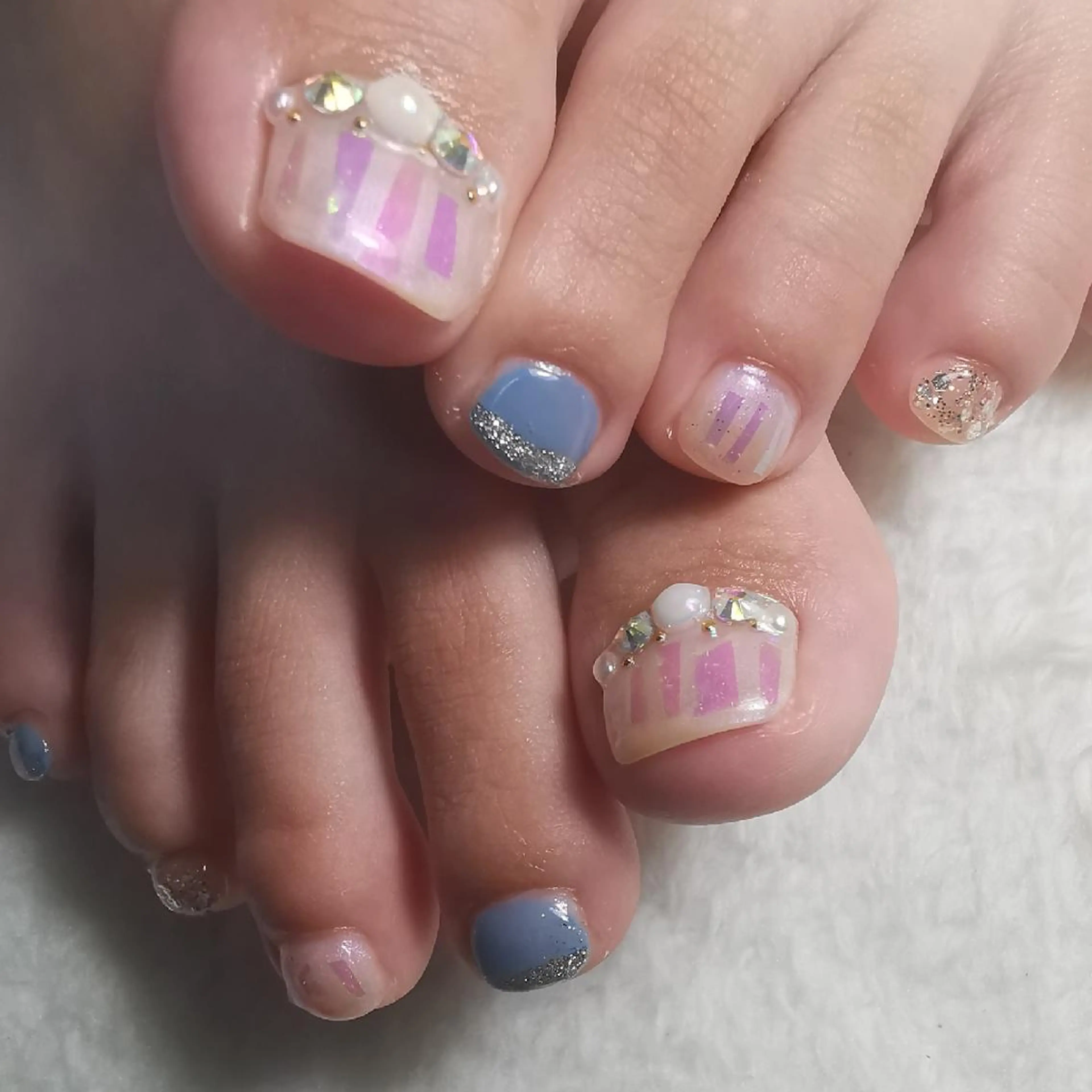 ネイル オーロラネイル フットネイル reve あやののネイルデザイン