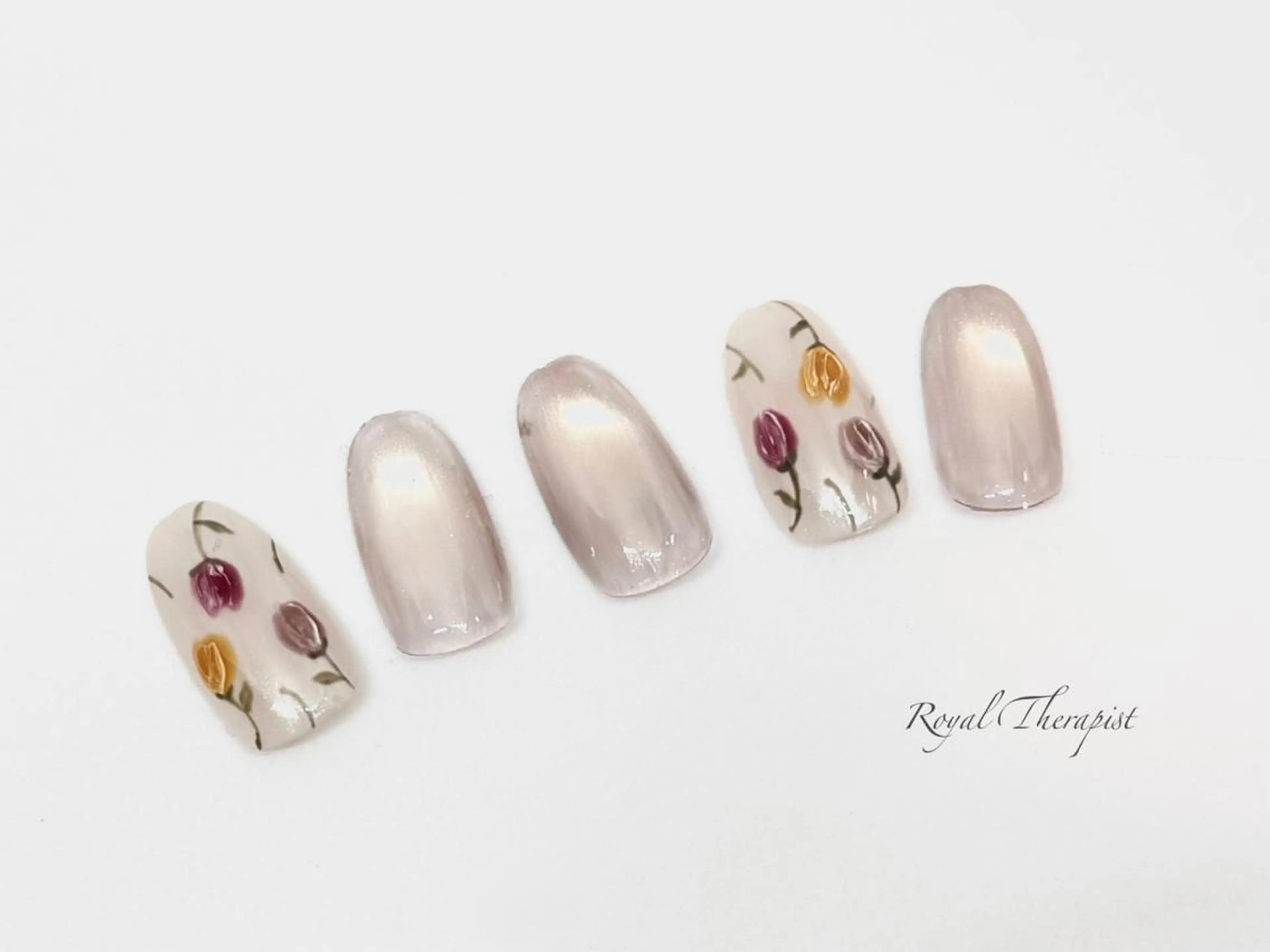 ネイル 長さ出し フラッシュネイル フットネイル フレンチネイル ジェルネイル ハンドネイル 【山岡】 ロイヤル•セラピストのネイルデザイン