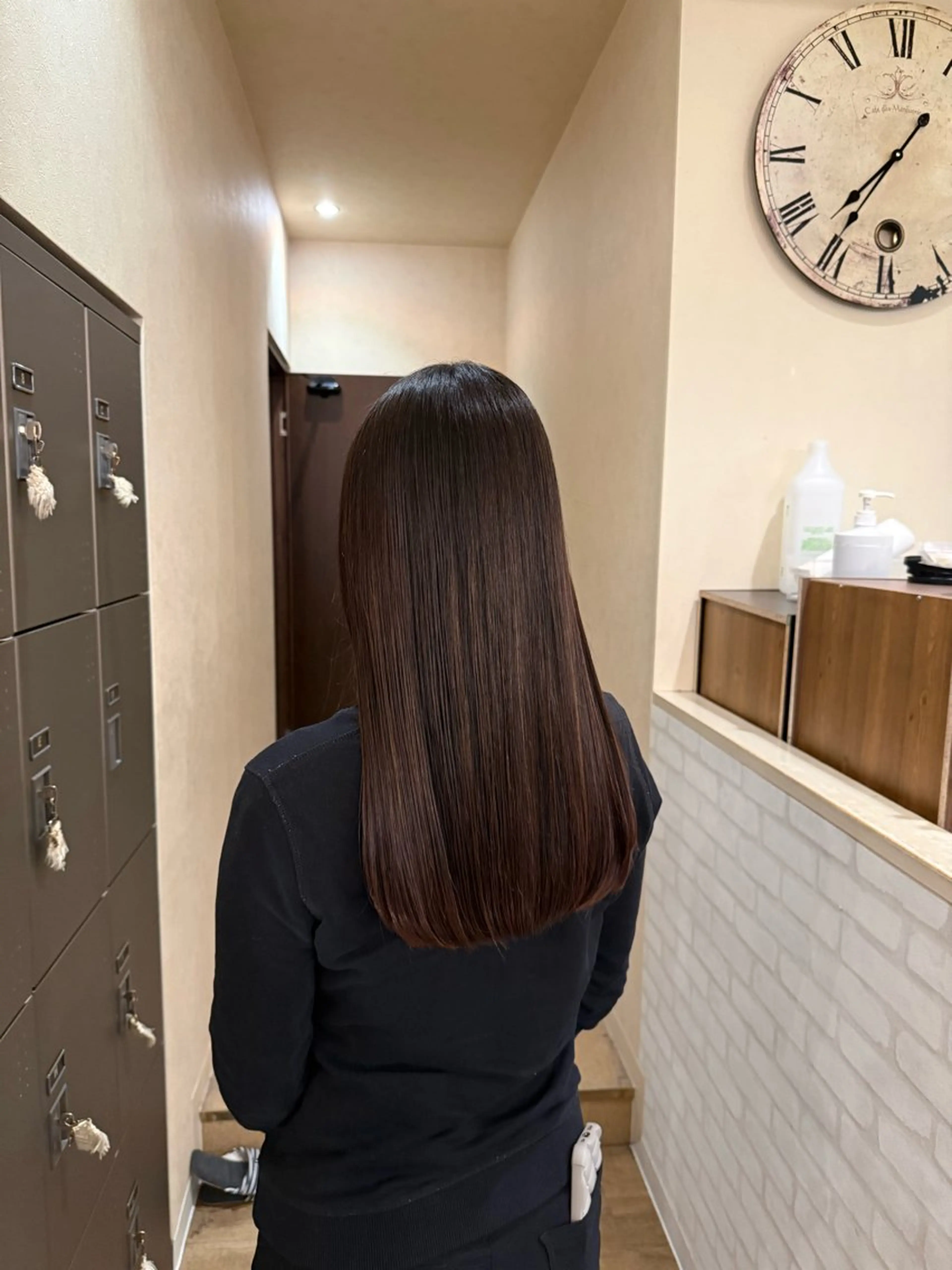 ミディアム MAHAE 廣瀬のヘアスタイル